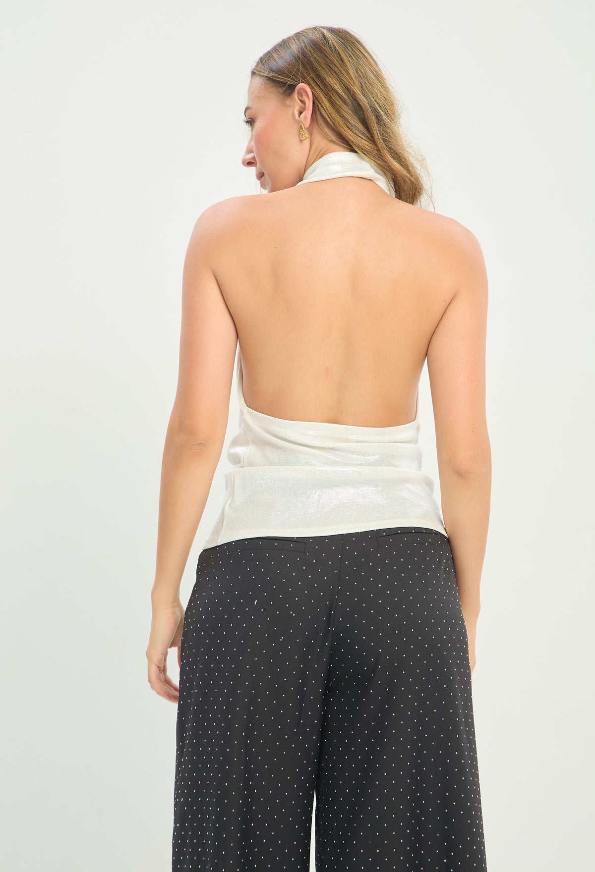 Blusa Halter Cuello Drapeado Blanco Perla BYBLA - vista 3