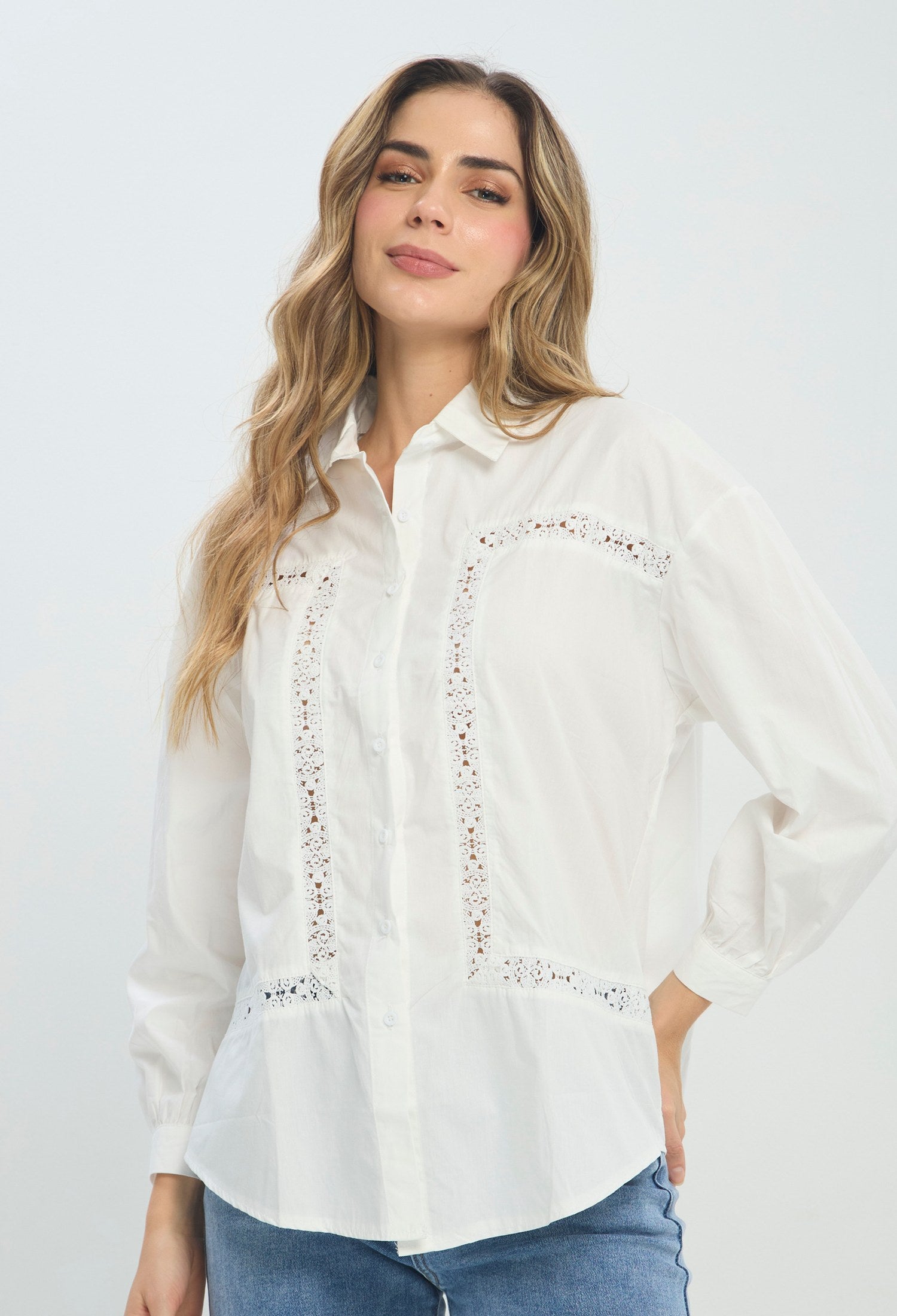 Camisa Bordado Calado blanco BYBLA Colombia