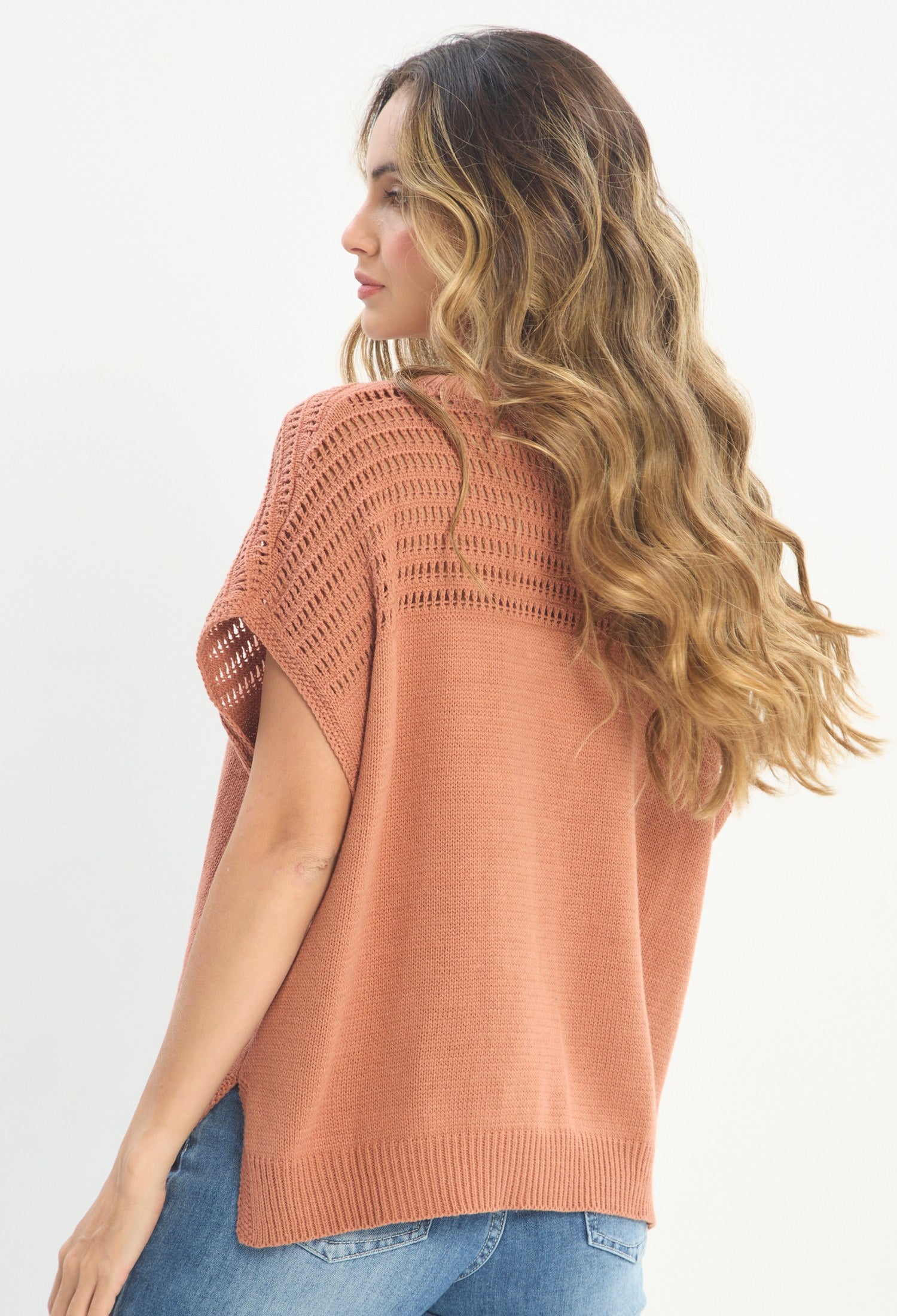 Blusa Manga Corta Marrón - BYBLA outlet - vista 2