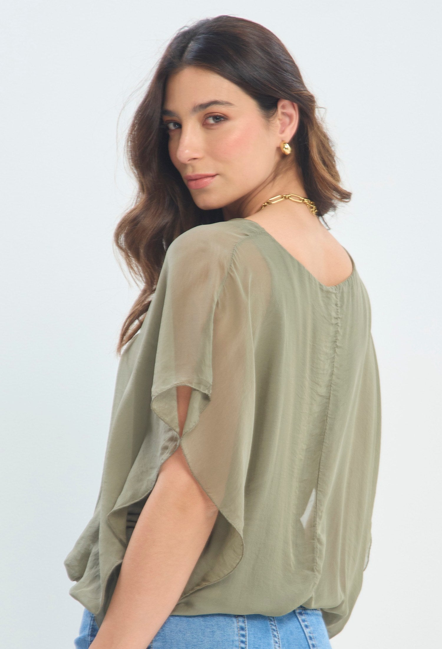 Blusa Manga Kimono Fluida verde oliva BYBLA
