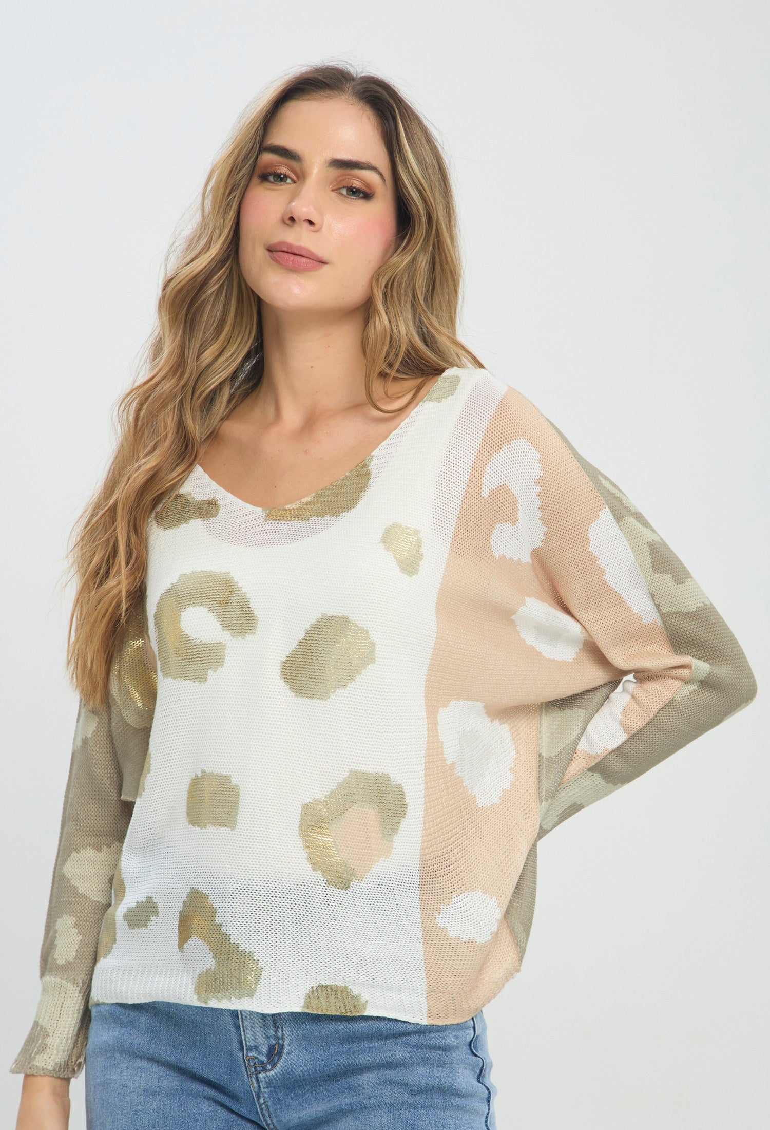 Blusa Estampado Selva blanco BYBLA Colombia