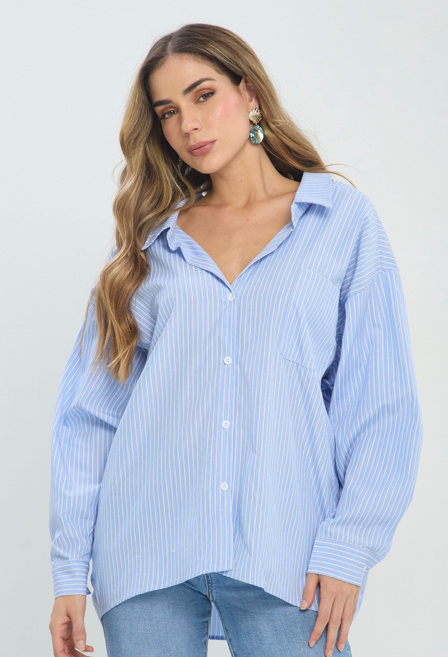Camisa Rayas Oversize azul BYBLA Colombia