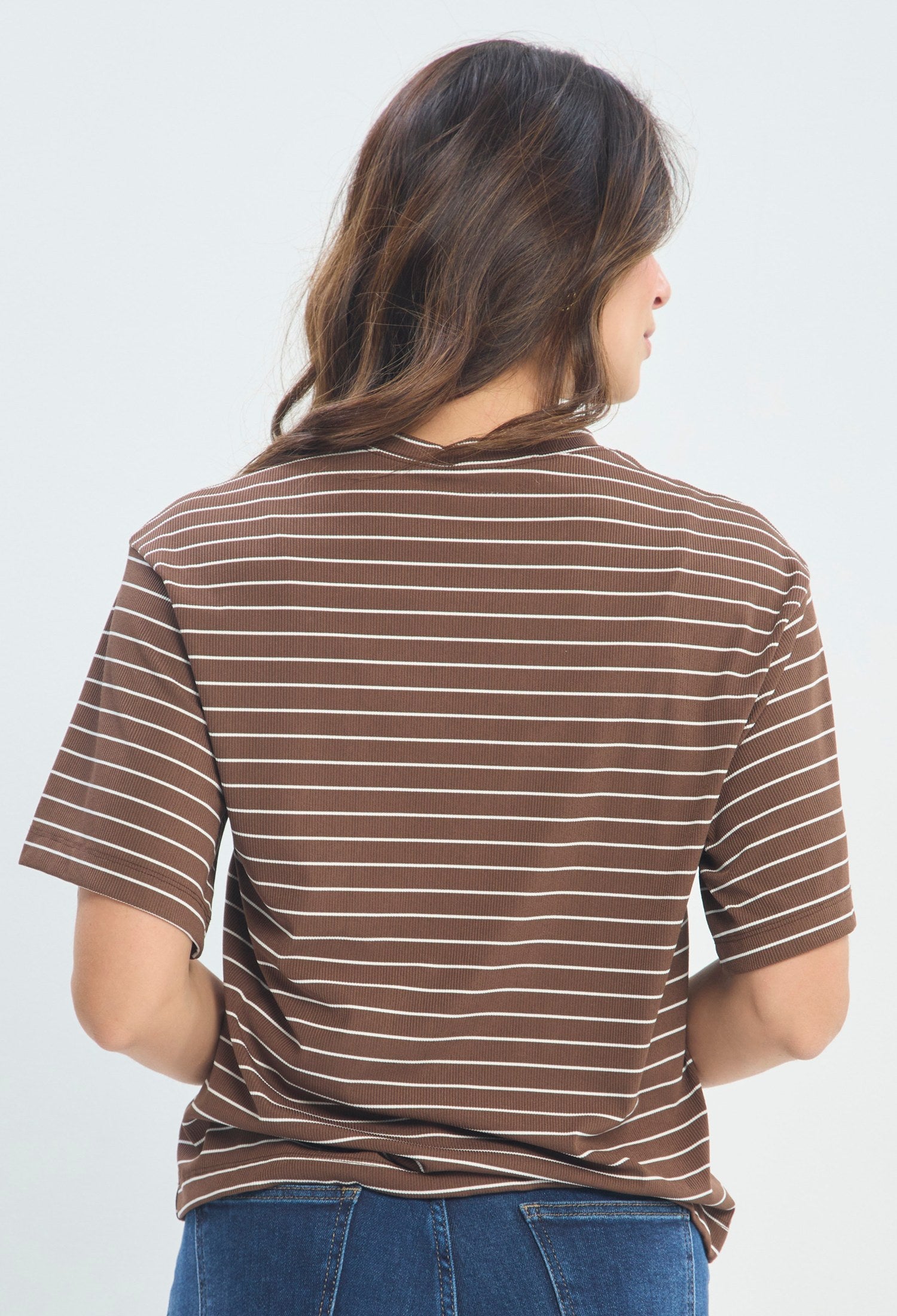 Blusa Rayada Cuello Redondo chocolate y crema sale BYBLA - vista 3