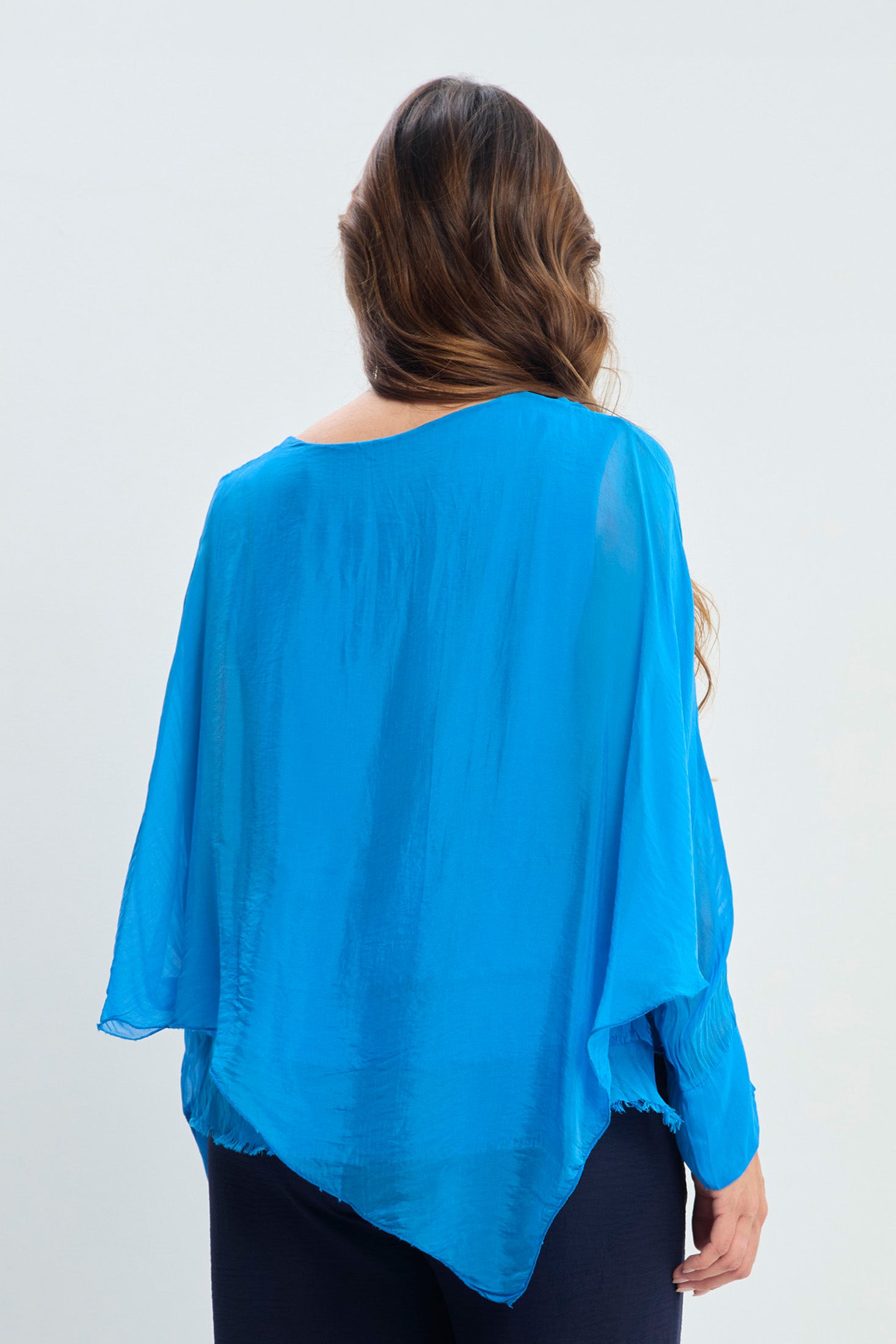 Blusa en Seda Asimétrica Capas NEW