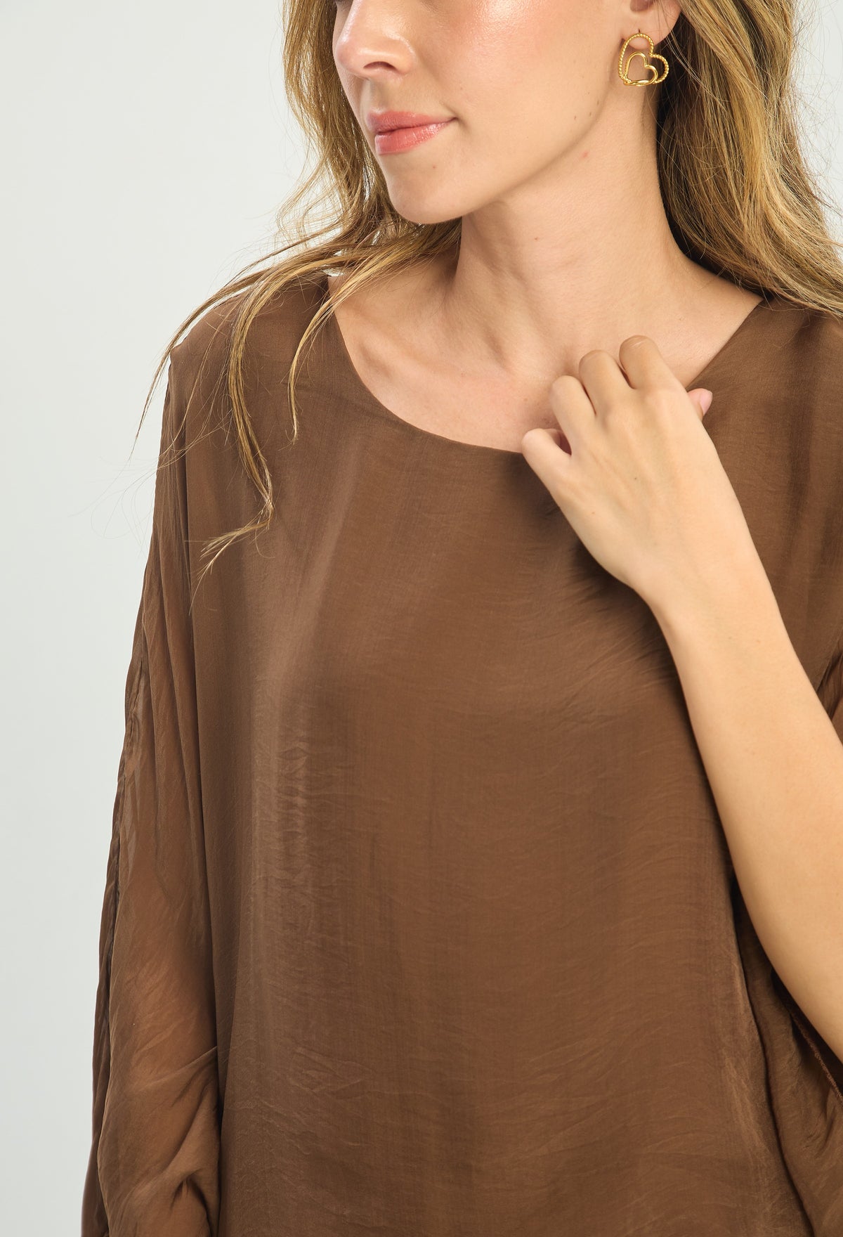 Blusa Seda Capa Transparente café chocolate BYBLA