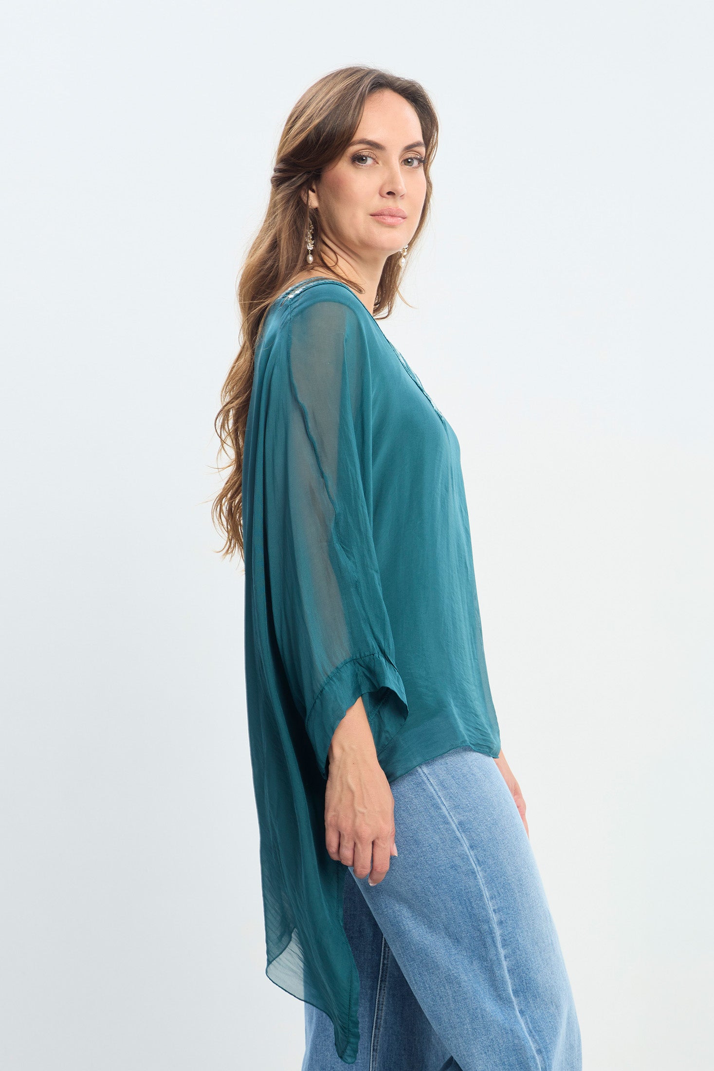 Blusa en Seda con Detalles de Lentejuelas NEW