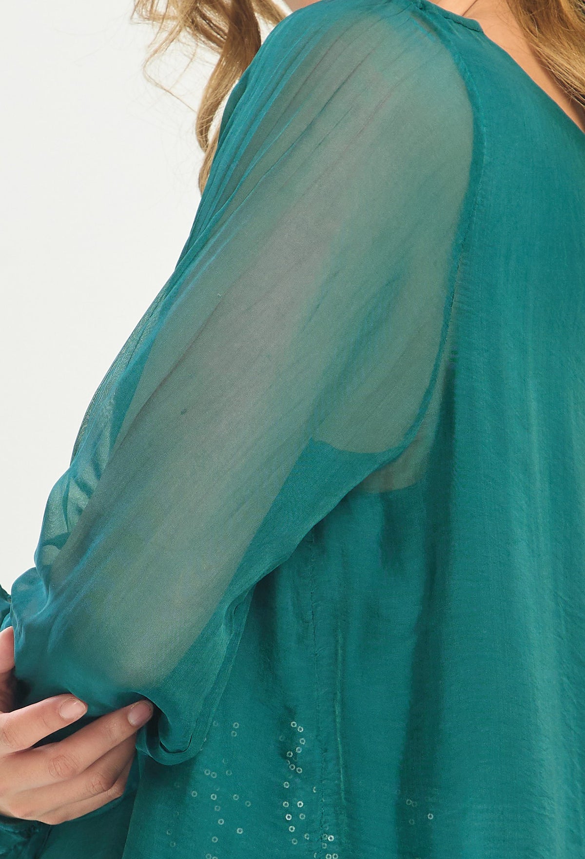Blusa Seda Manga Larga Lentejuelas Verde Esmeralda BYBLA - vista 6