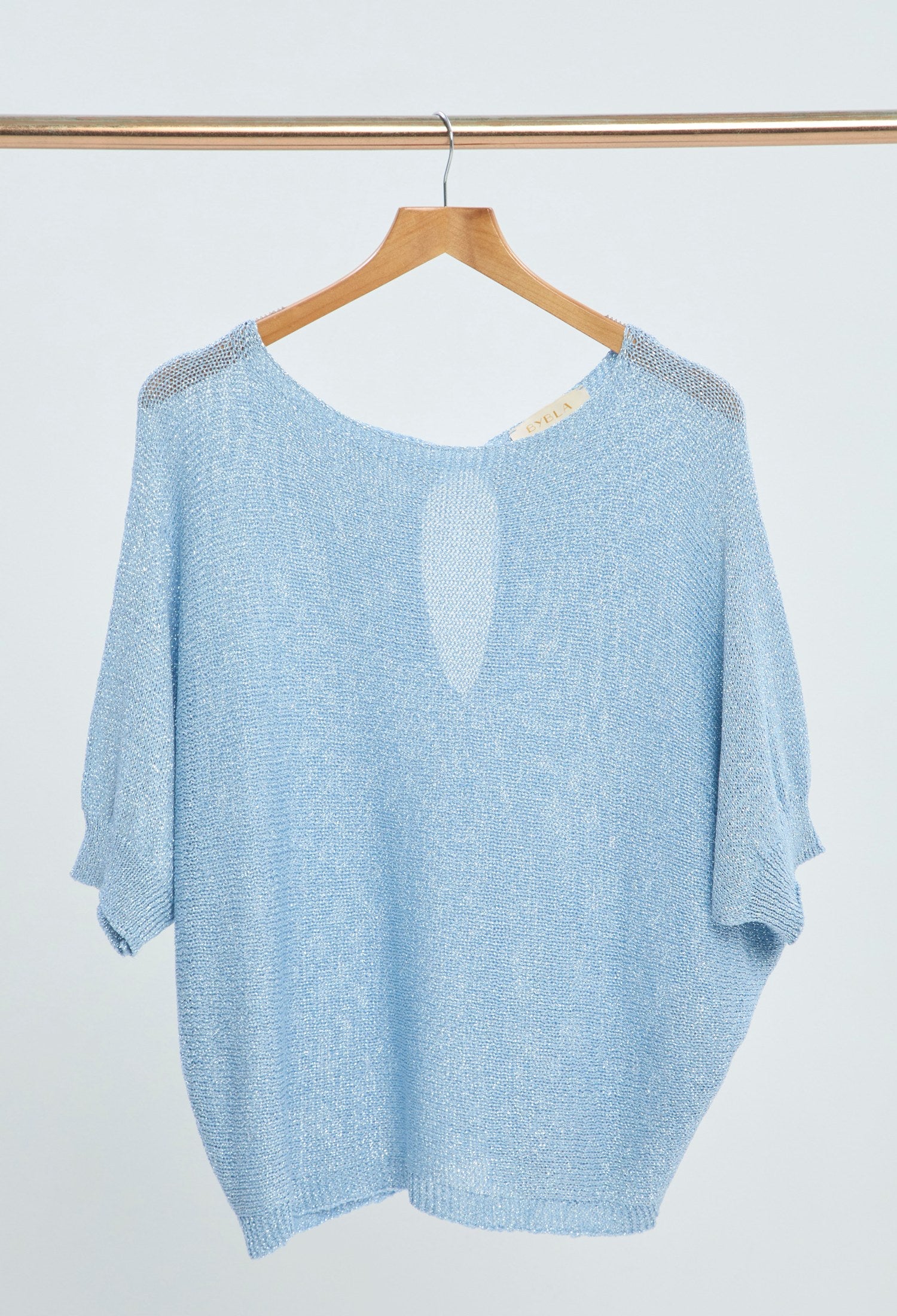 Blusa Tejida Brillo Metálico azul cielo BYBLA
