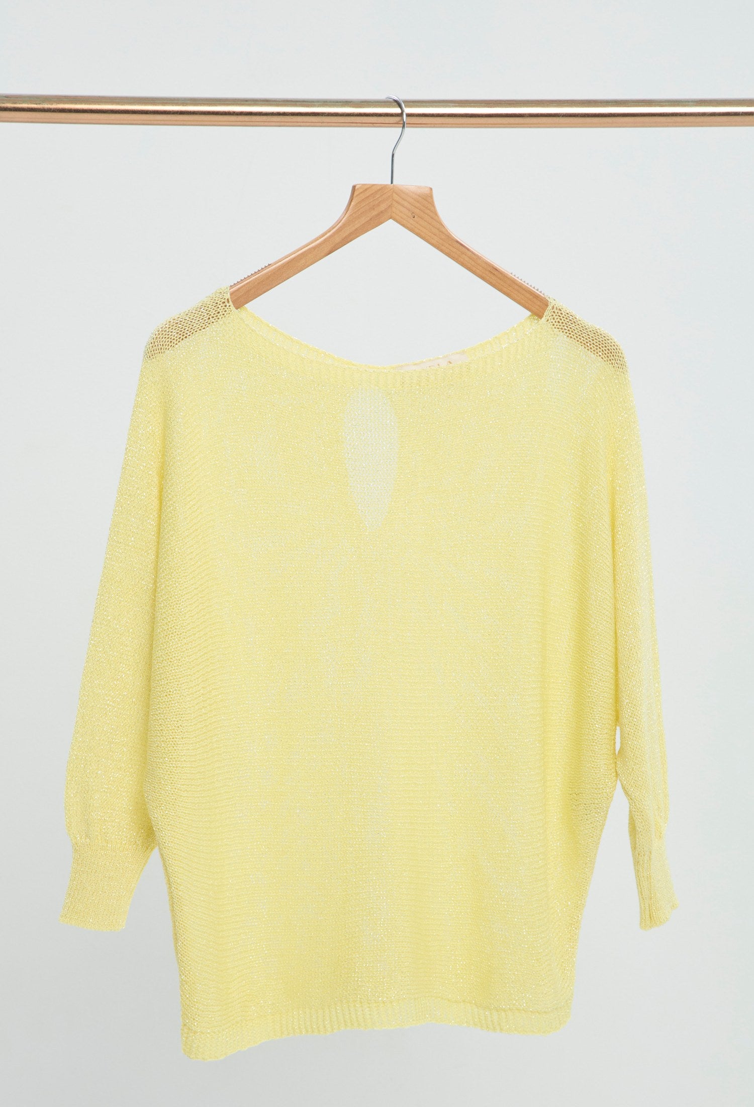 Blusa Tejida Calada Espalda amarillo BYBLA