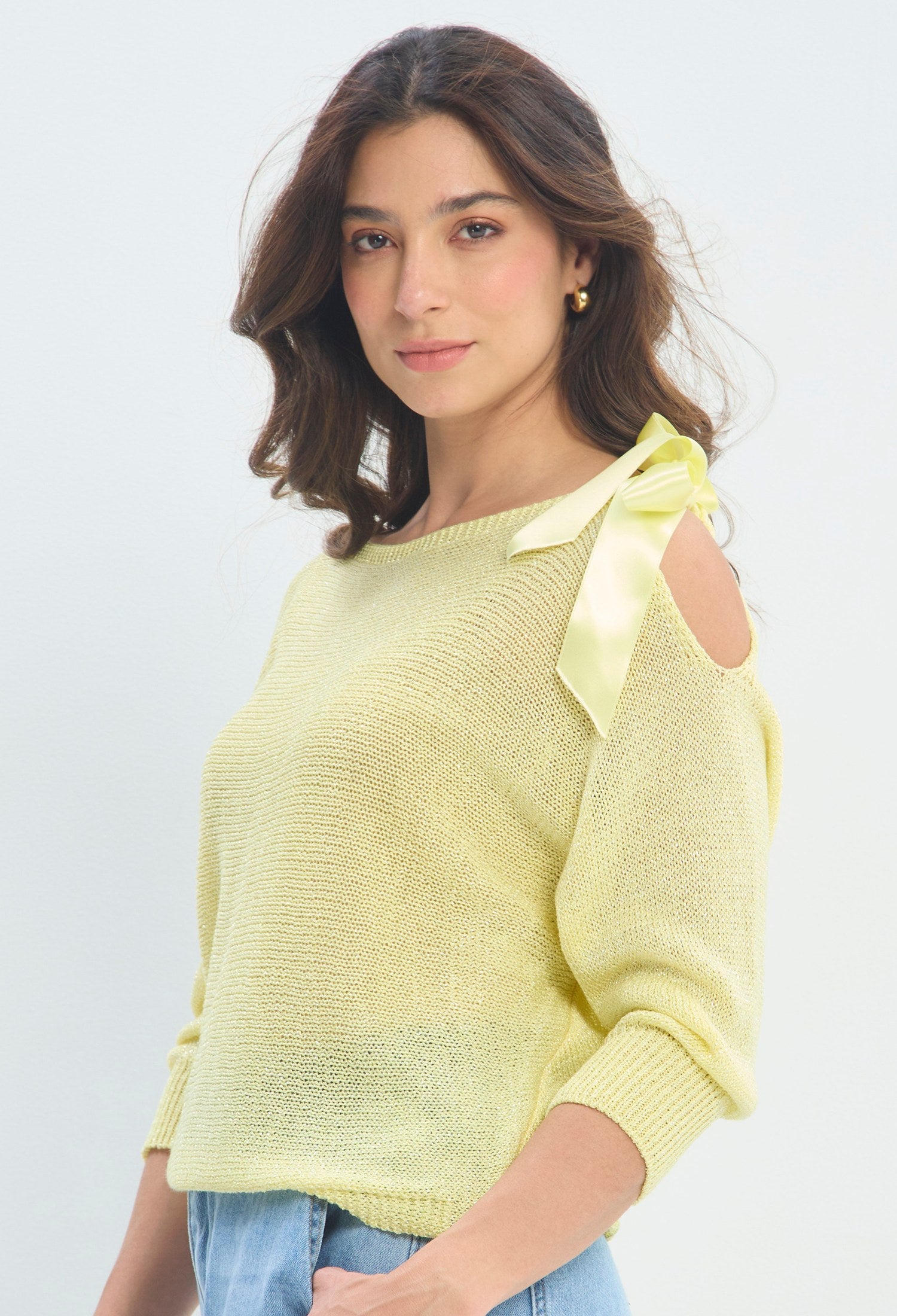 Blusa Tejida Hombro Descubierto amarillo pastel BYBLA