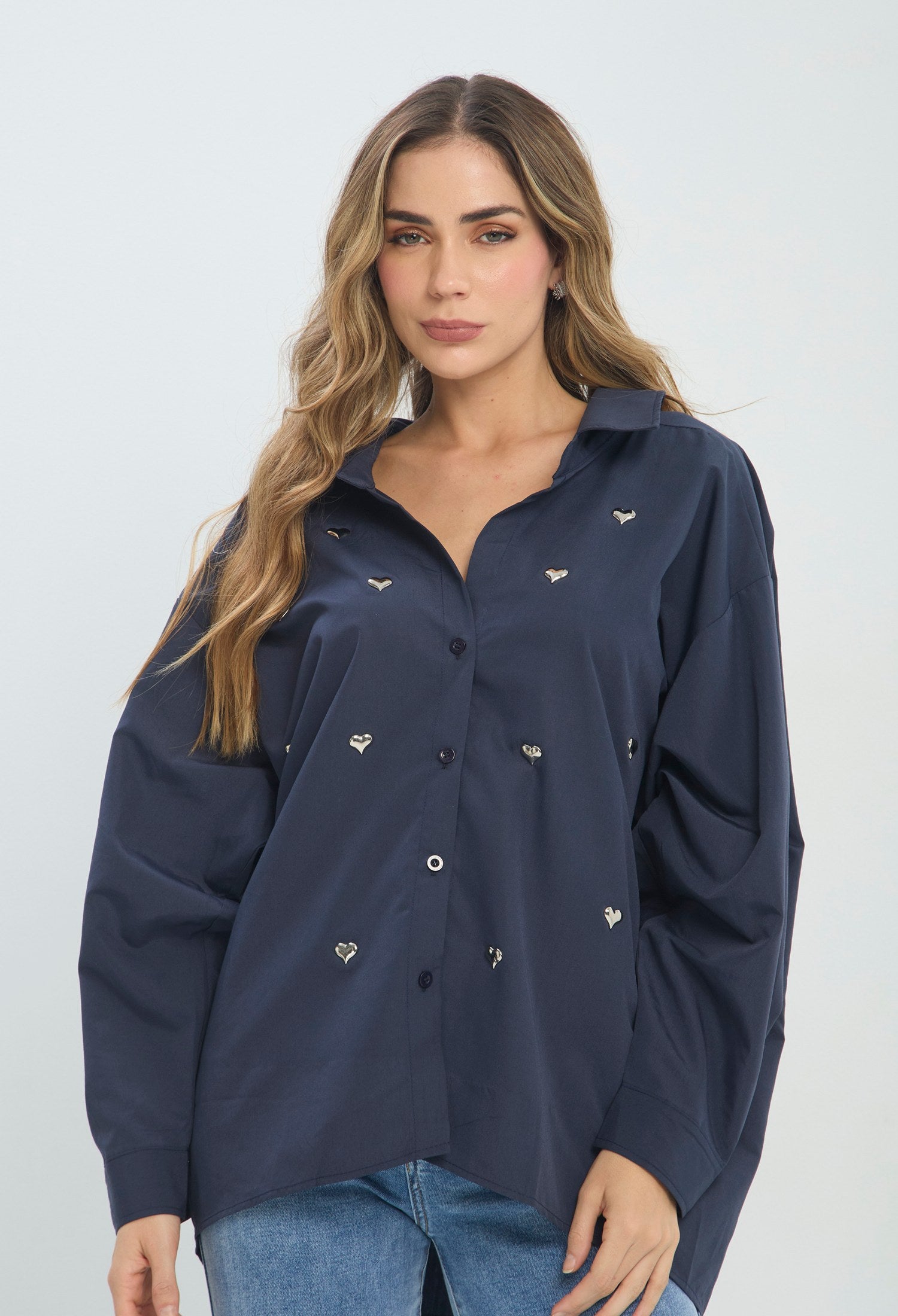 Camisa Oversize Bordados azul BYBLA Colombia