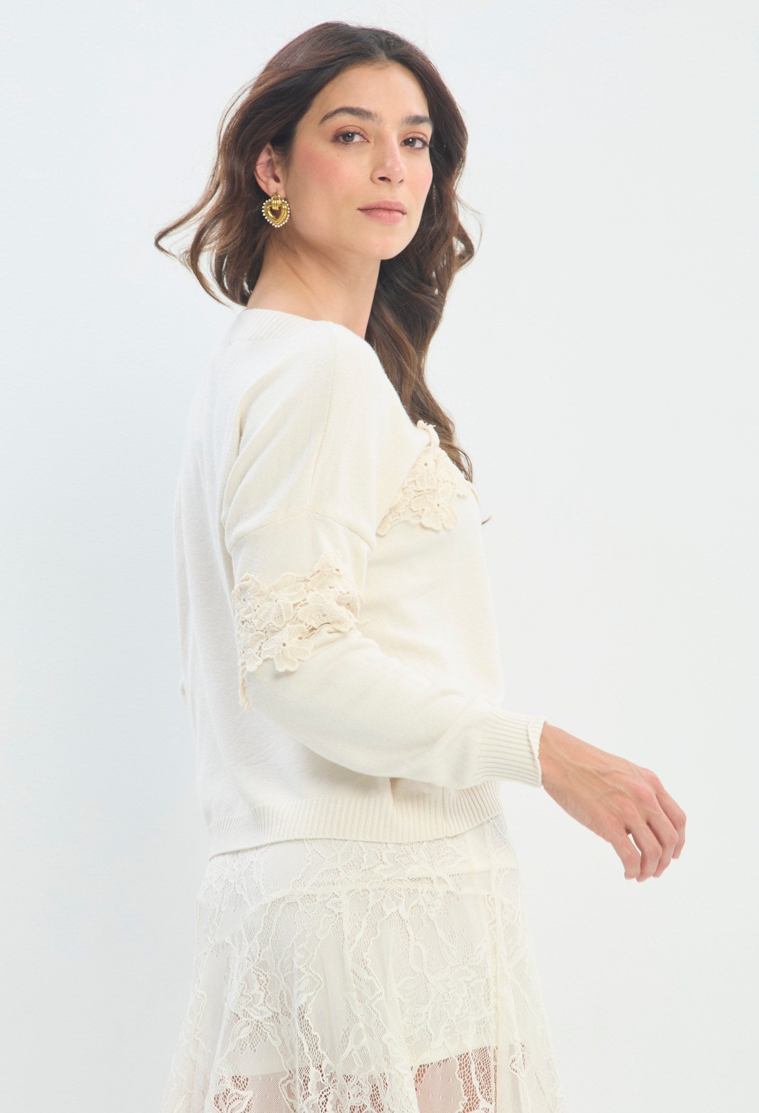 Buzo Crochet Floral crudo sale BYBLA - vista 3