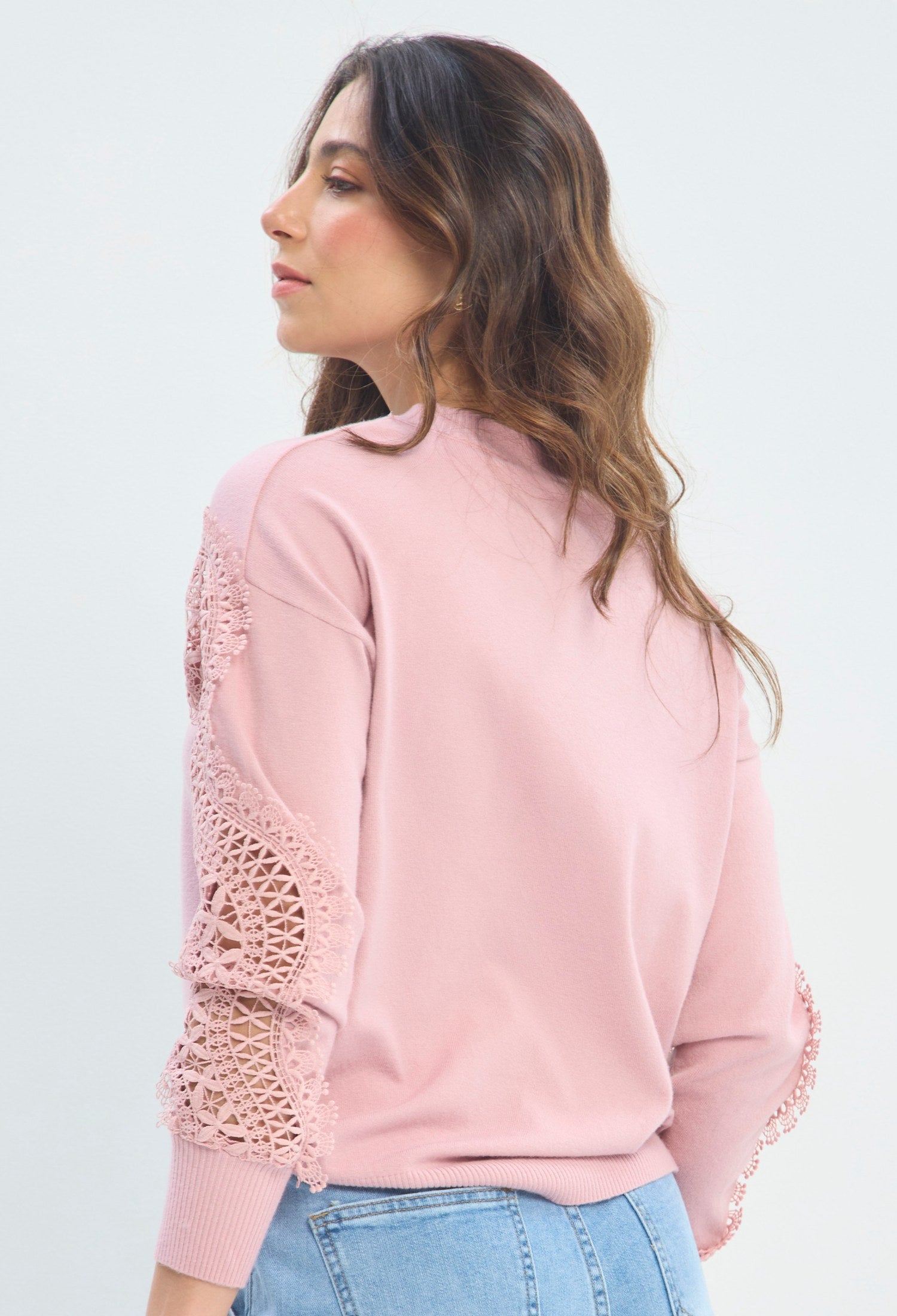 Buzo Encaje Crochet rosa palo BYBLA