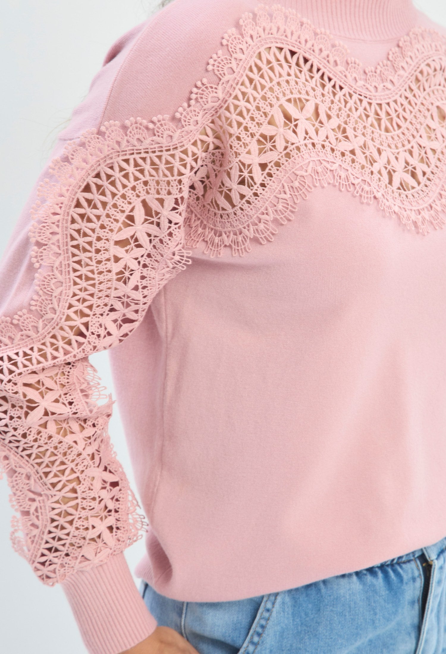 Buzo Encaje Crochet rosa palo BYBLA
