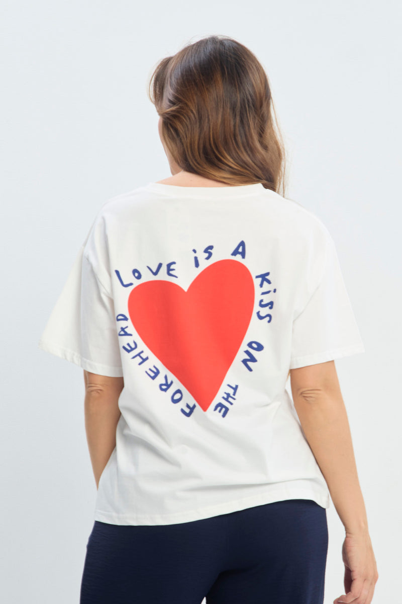 Camiseta con Estampado de Corazón NEW vista 2 - BYBLA Colombia