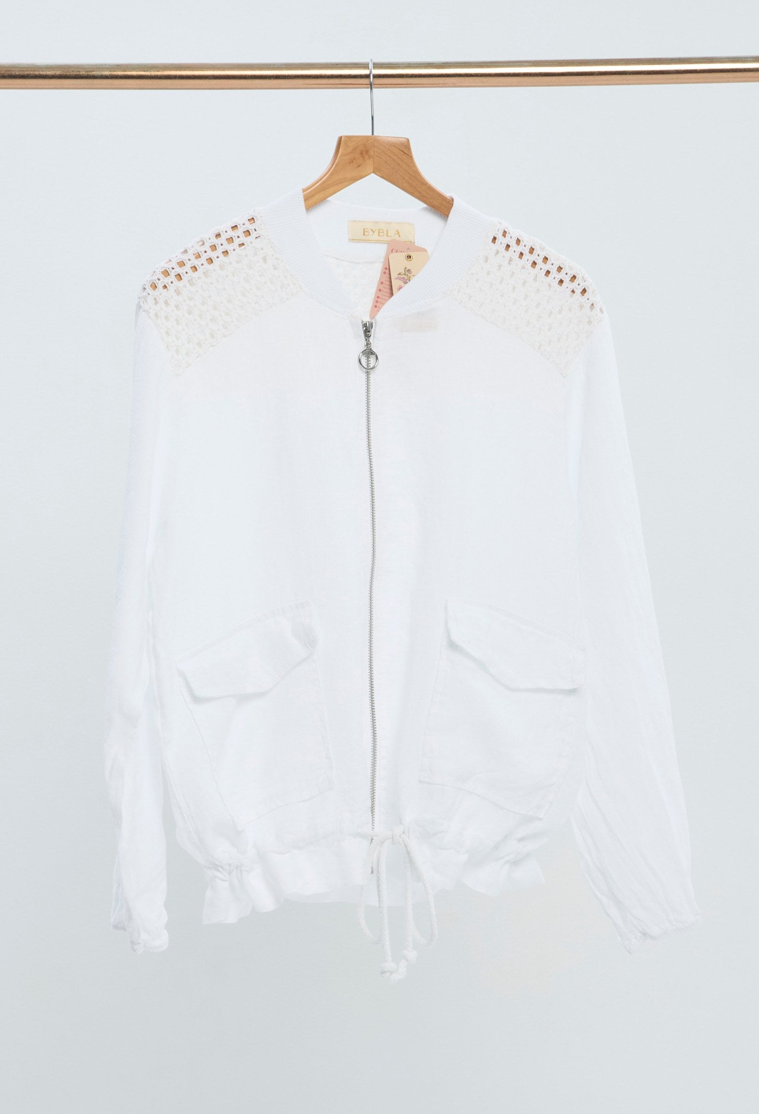 Chaqueta Lino Crochet Bolsillos blanco BYBLA