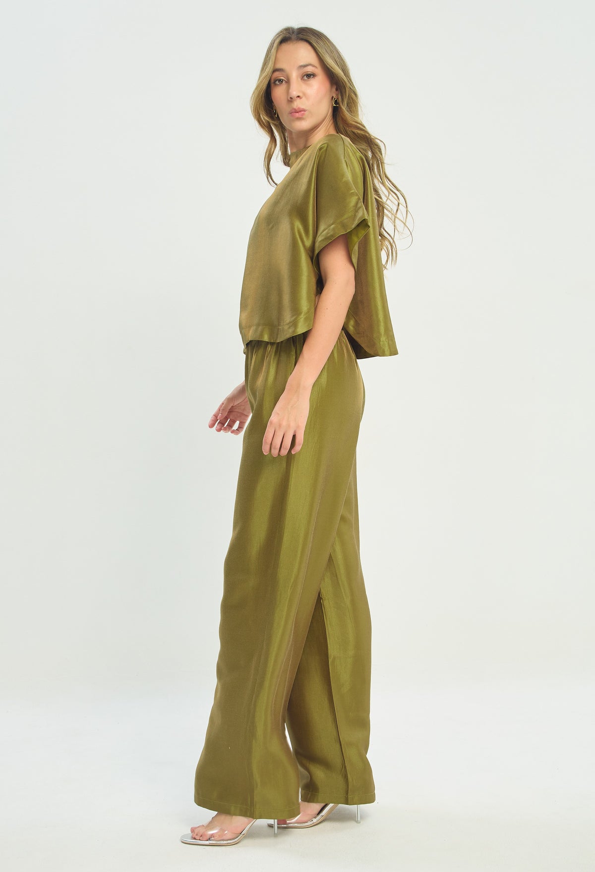 Conjunto Satinado Verde Oliva BYBLA - vista 2
