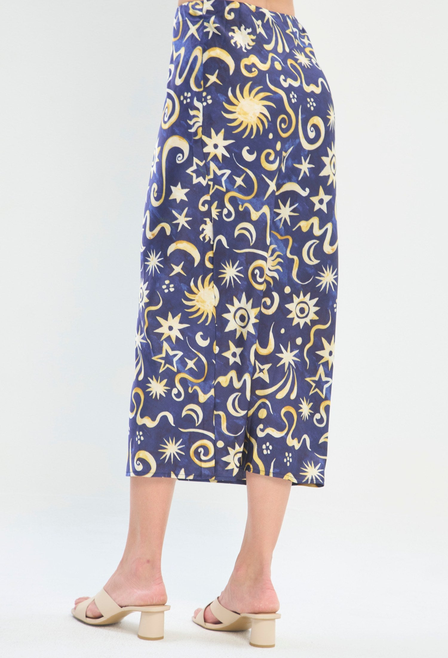 Falda Estampado Astral azul marino sale BYBLA - vista 5