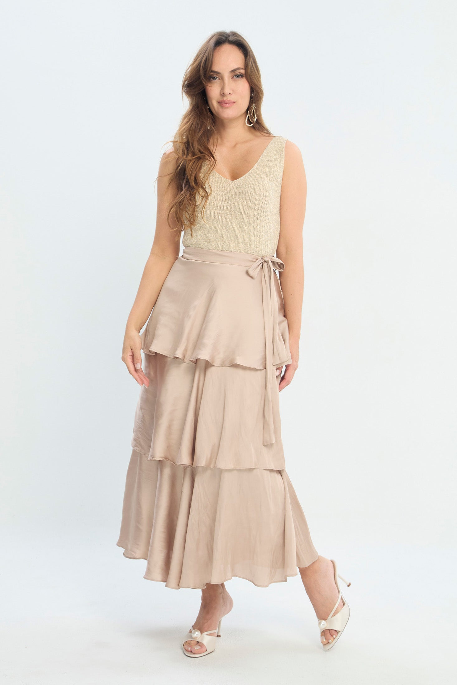 Falda en Satín con Boleros y Cinturón NEW