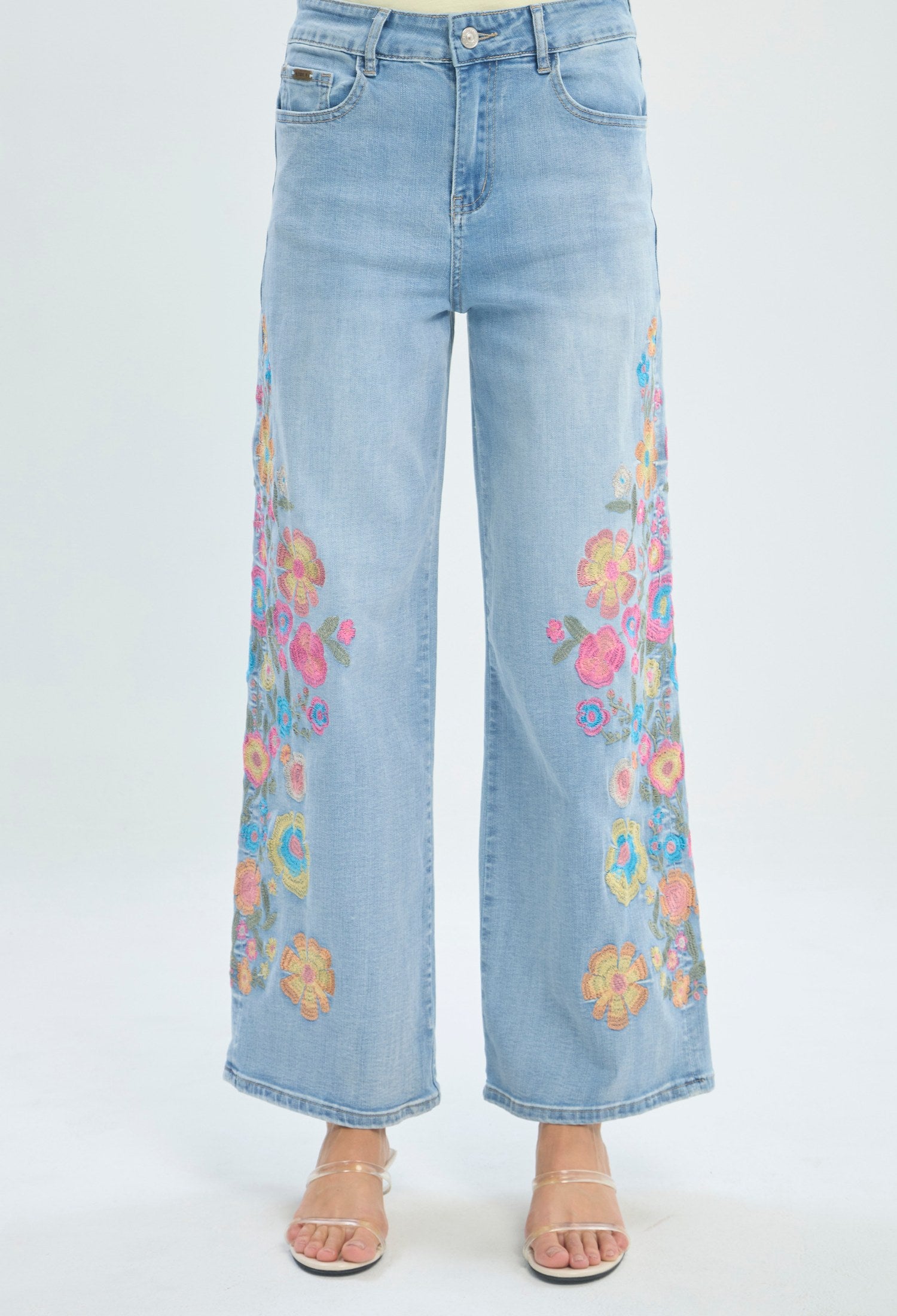 Jean azul claro de pierna amplia con bordado de flores multicolor BYBLA - vista 2