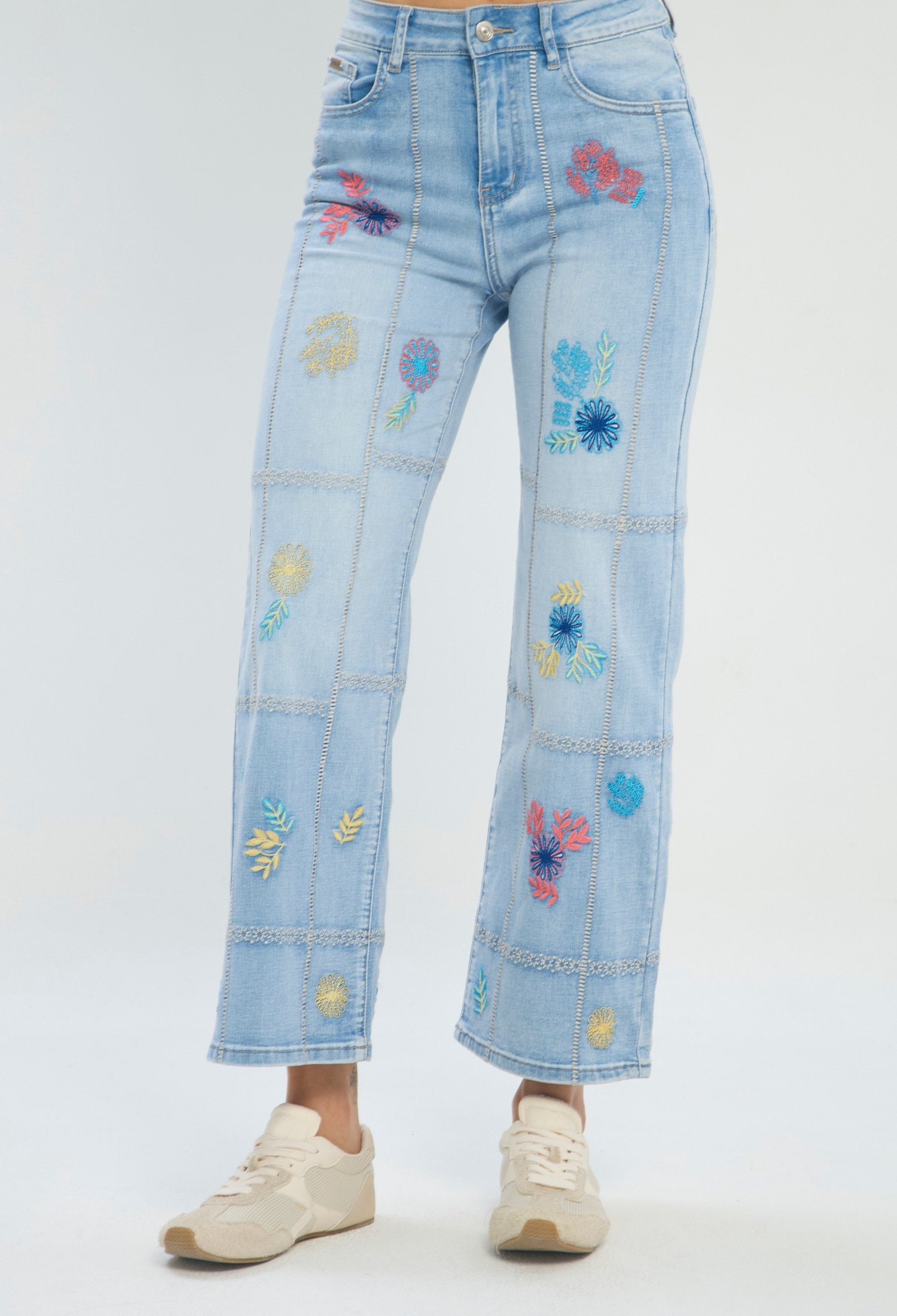 Jean recto azul claro bordado floral multicolor BYBLA - vista 2