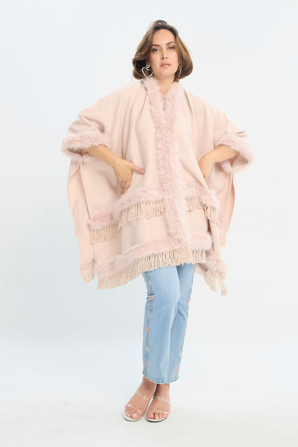 Poncho con Mangas NEW - BYBLA Colombia
