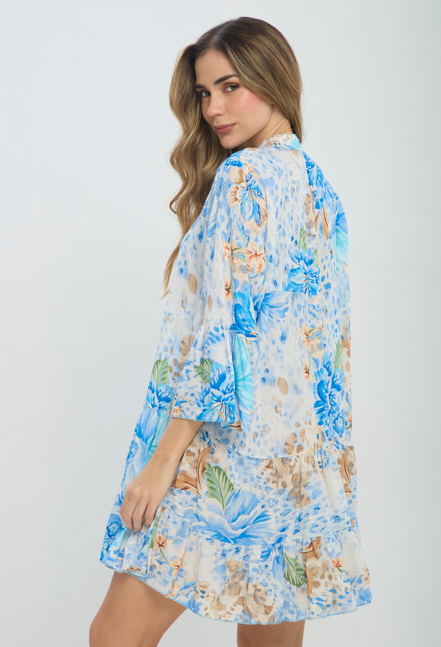 Vestido corto azul con estampado acuarela y manga abullonada - vista 3