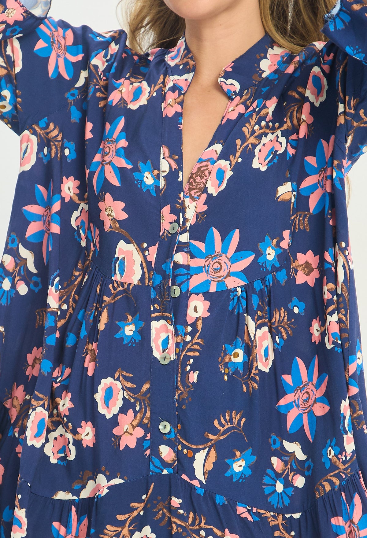 Vestido Corto Estampado Flores Azul Marino BYBLA - vista 5