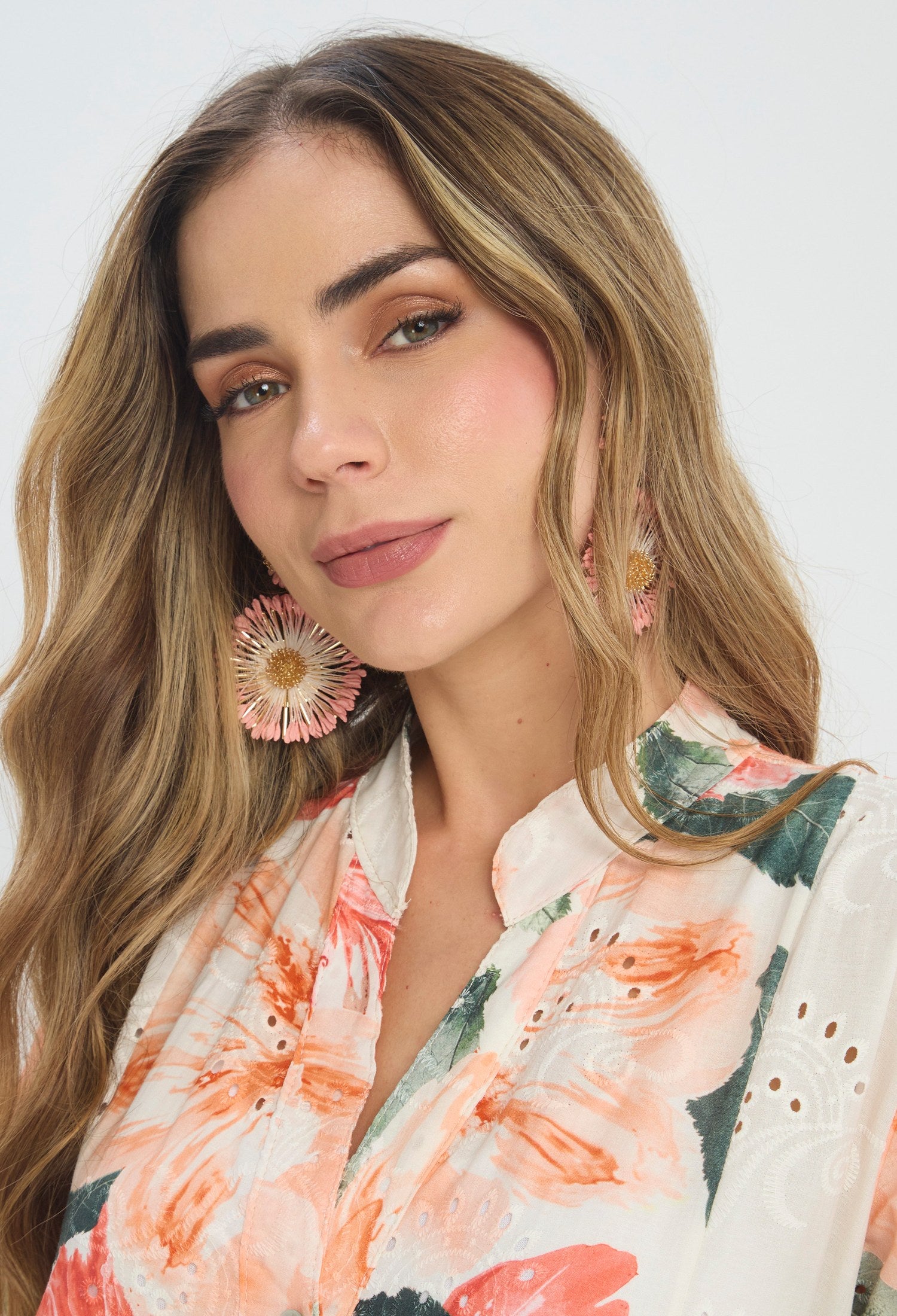 Vestido largo naranja con estampado floral y manga acampanada - vista 5