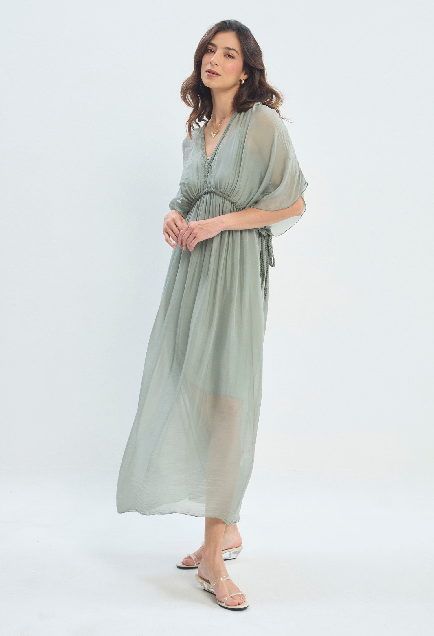 Vestido Largo Fruncido Vaporoso verde salvia BYBLA