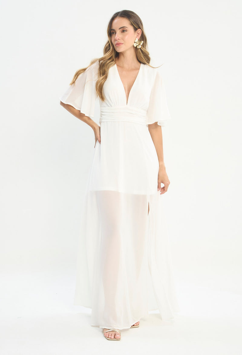 Mujer luciendo vestido blanco BYBLA - Gasa Kimono - vista 2