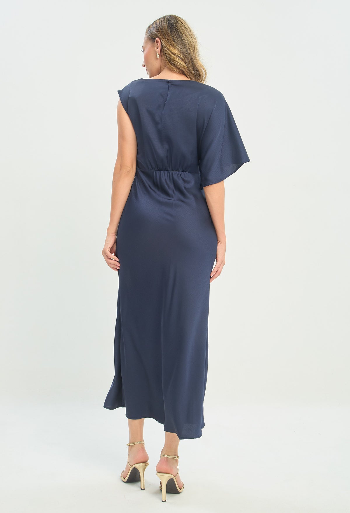 Vestido Largo Satinado Broche Dorado Azul Noche BYBLA - vista 3