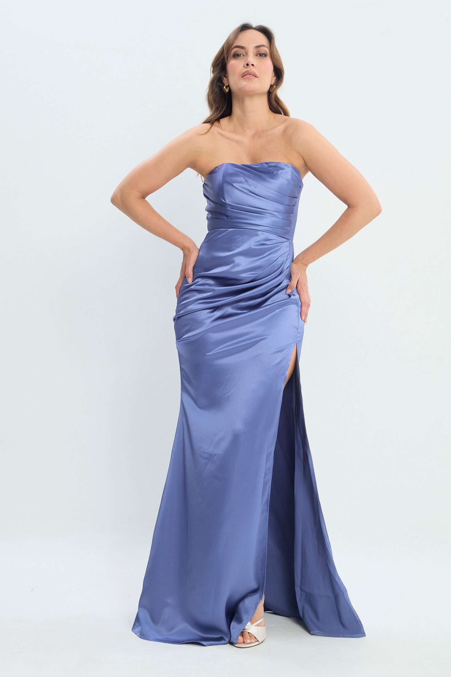 Vestido en Satín Strapless NEW