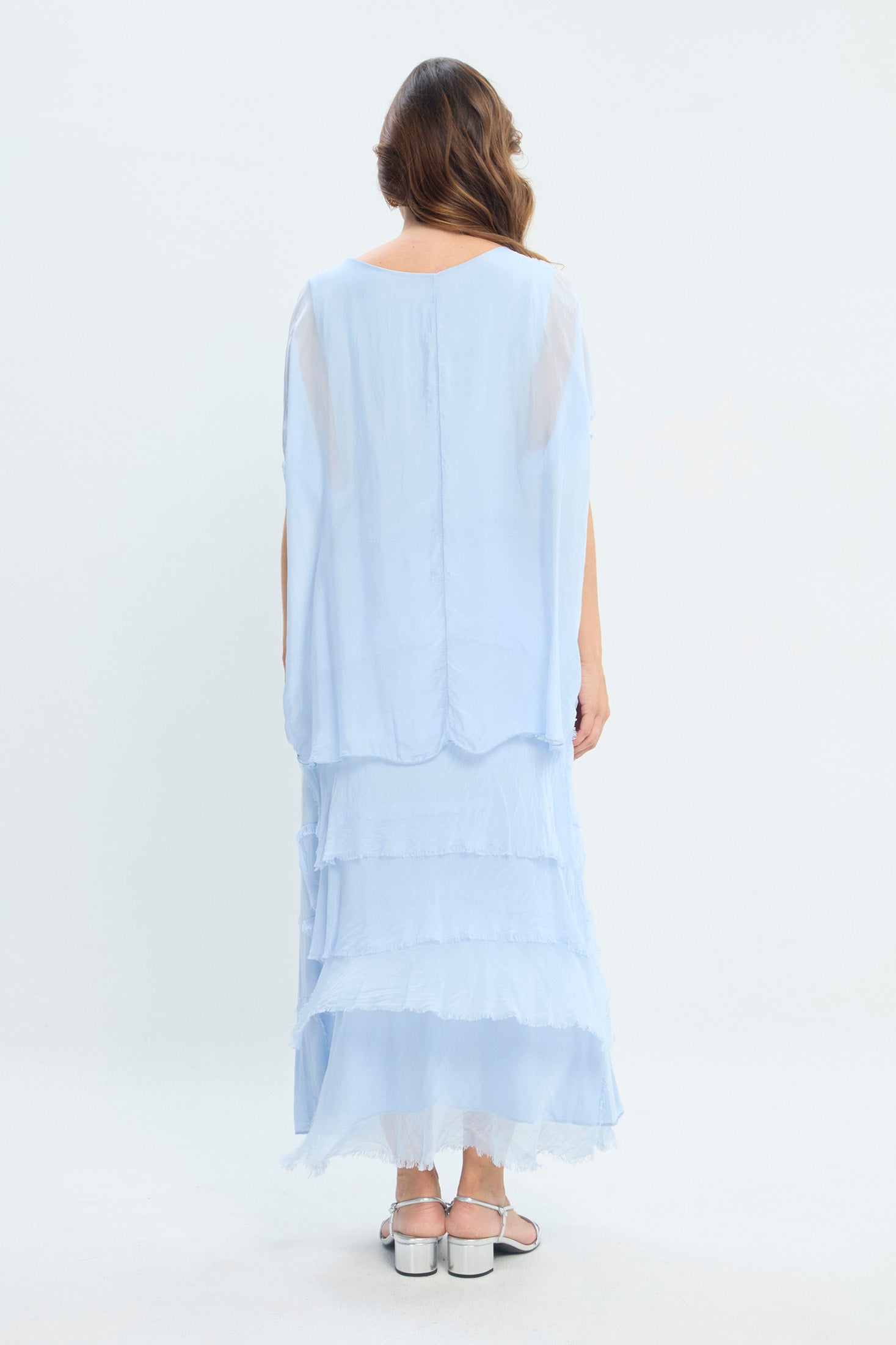 Vestido en Seda con Falda en Capas NEW