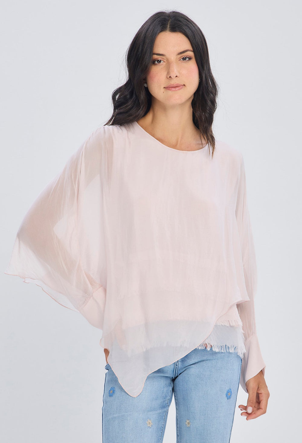 Blusa tipo capa fluida rosado pastel semitransparente manga caída bajo asimétrico en viscosa para mujer