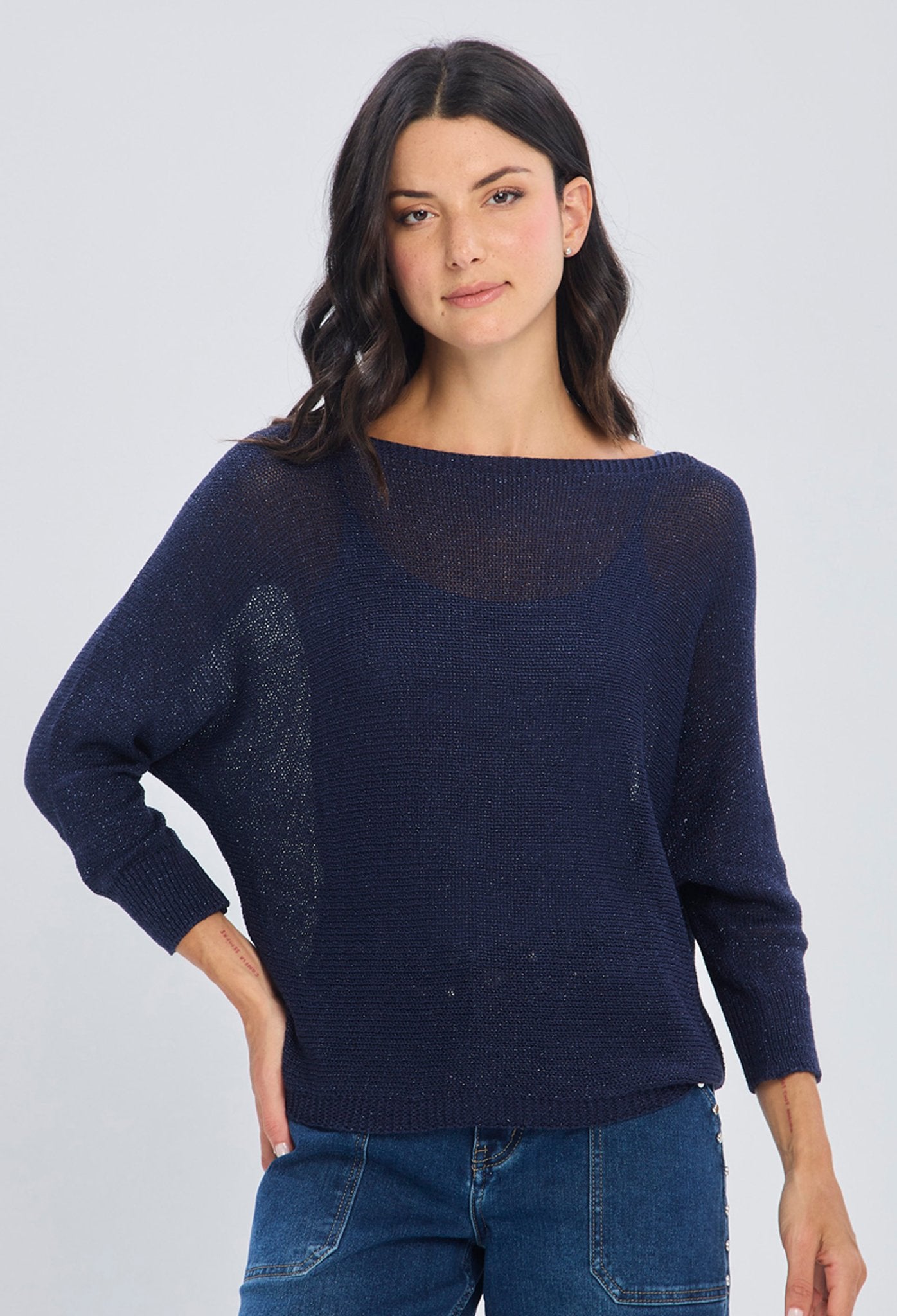 Blusa tejida azul marino sin mangas con punto abierto y cuello barco en viscosa elastano talla única BYBLA