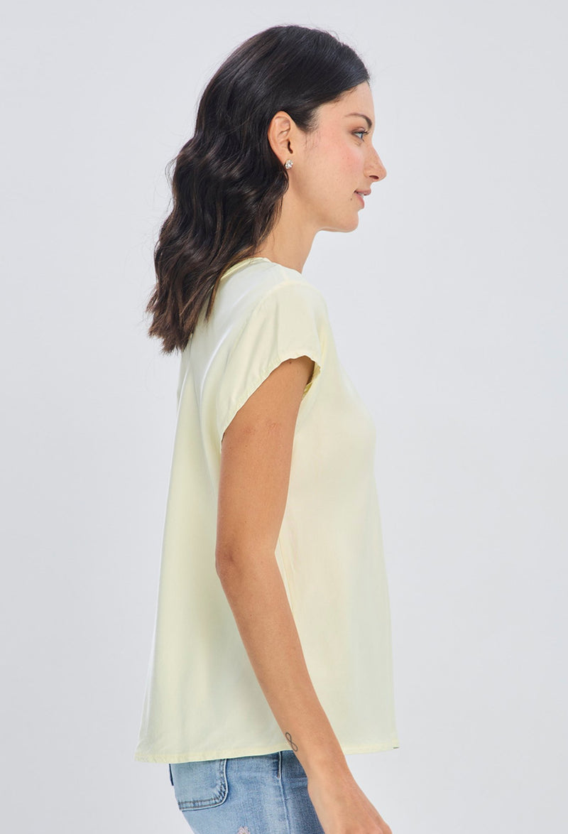 Blusa Manga Corta Cuello V NEW