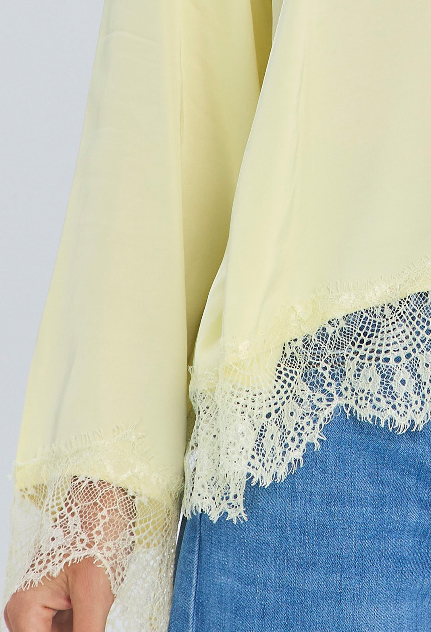 Blusa Asimétrica Caída Envolvente - Foto 1