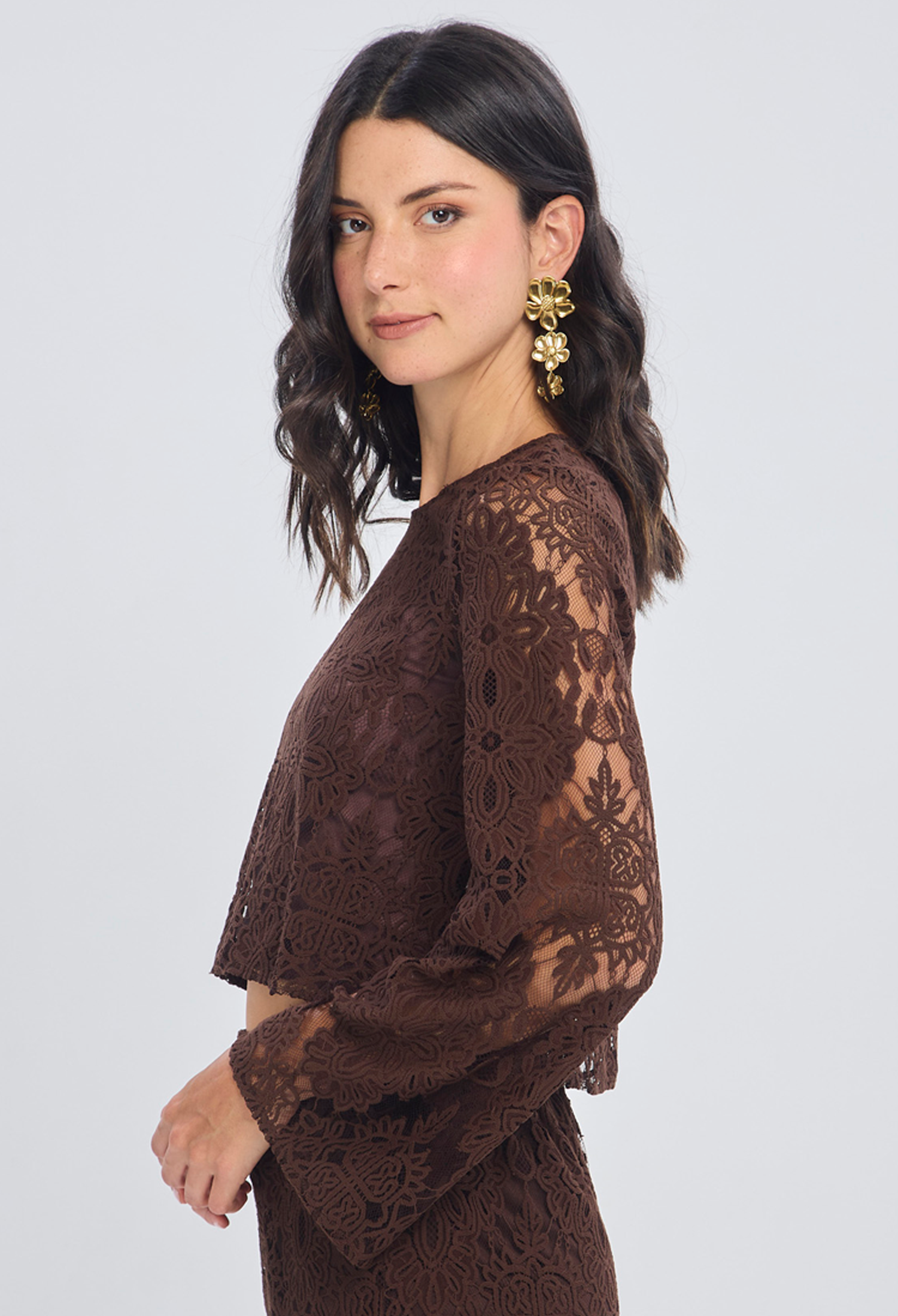 Blusa crop café ajustada en poliamida cuello alto para mujer - vista 4