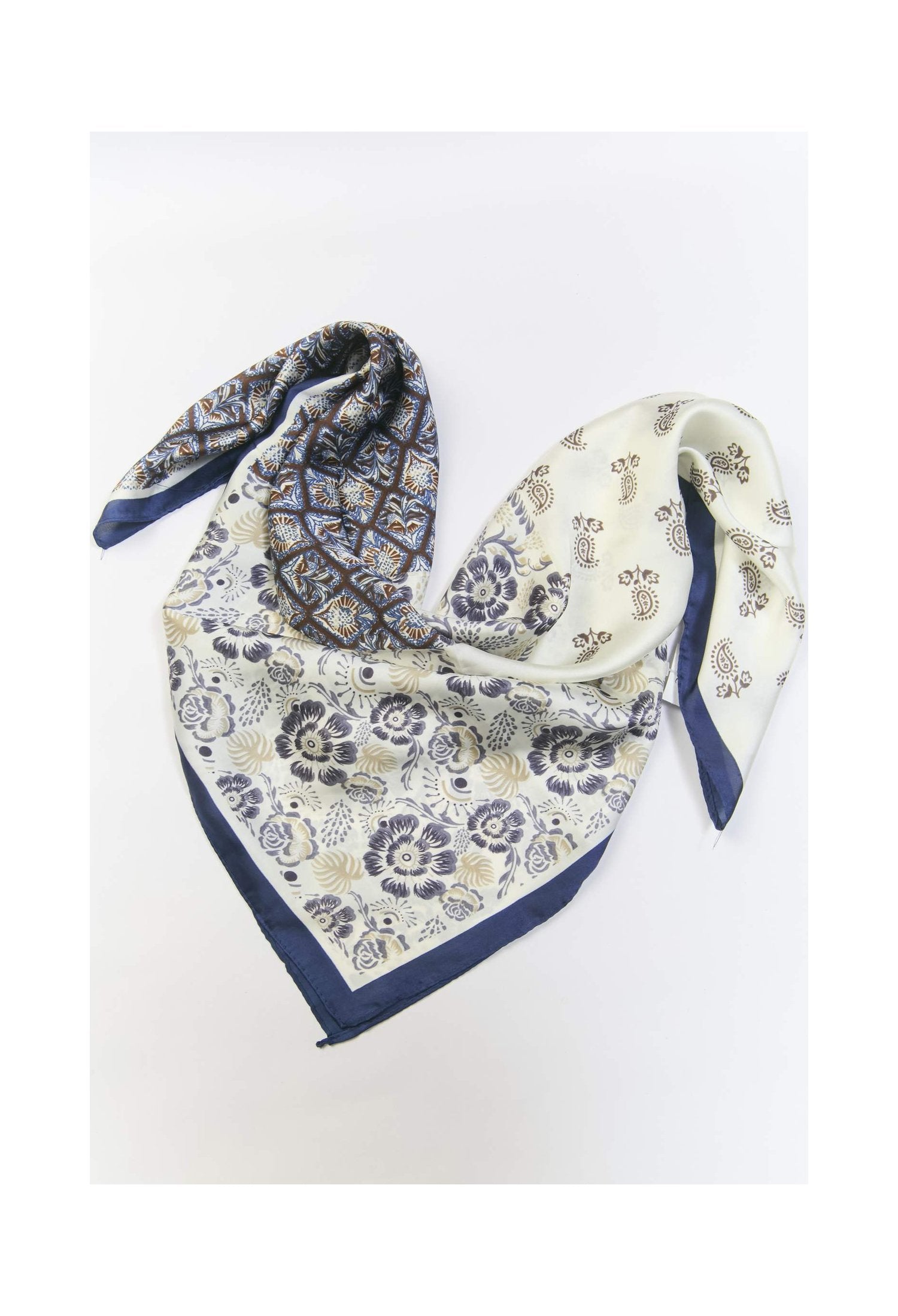 Pañoleta multiuso azul profundo con estampado - vista 2