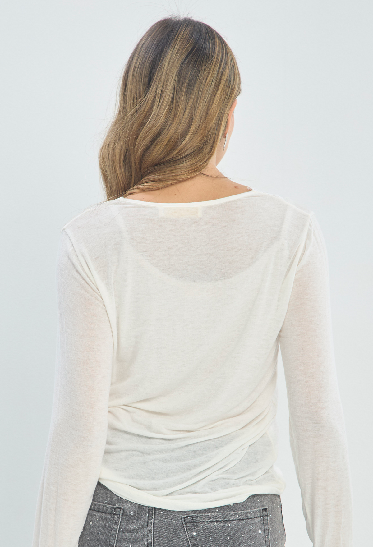 Blusa Manga Larga Blanca con Encaje BYBLA - vista 3