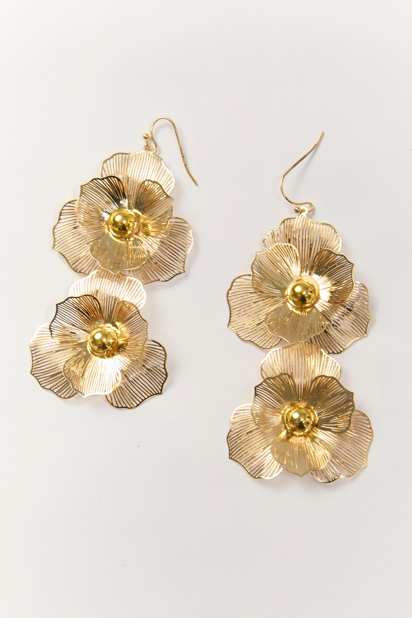 Aretes Colgantes Flor Dorados BYBLA - vista 2