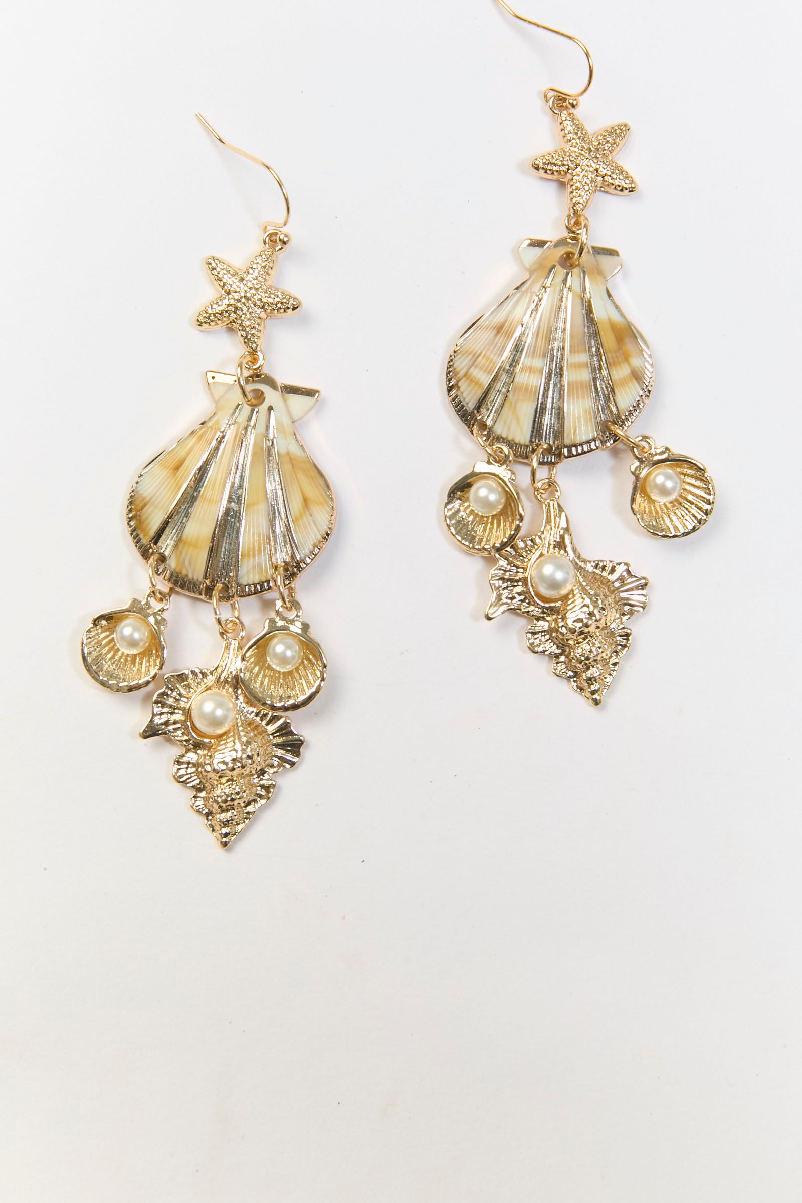 Aretes Colgantes Estrella Concha Perla Dorados BYBLA - vista 2