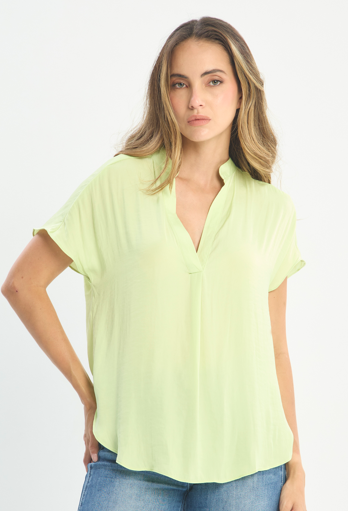 Blusa Cuello Mao Manga Corta NEW