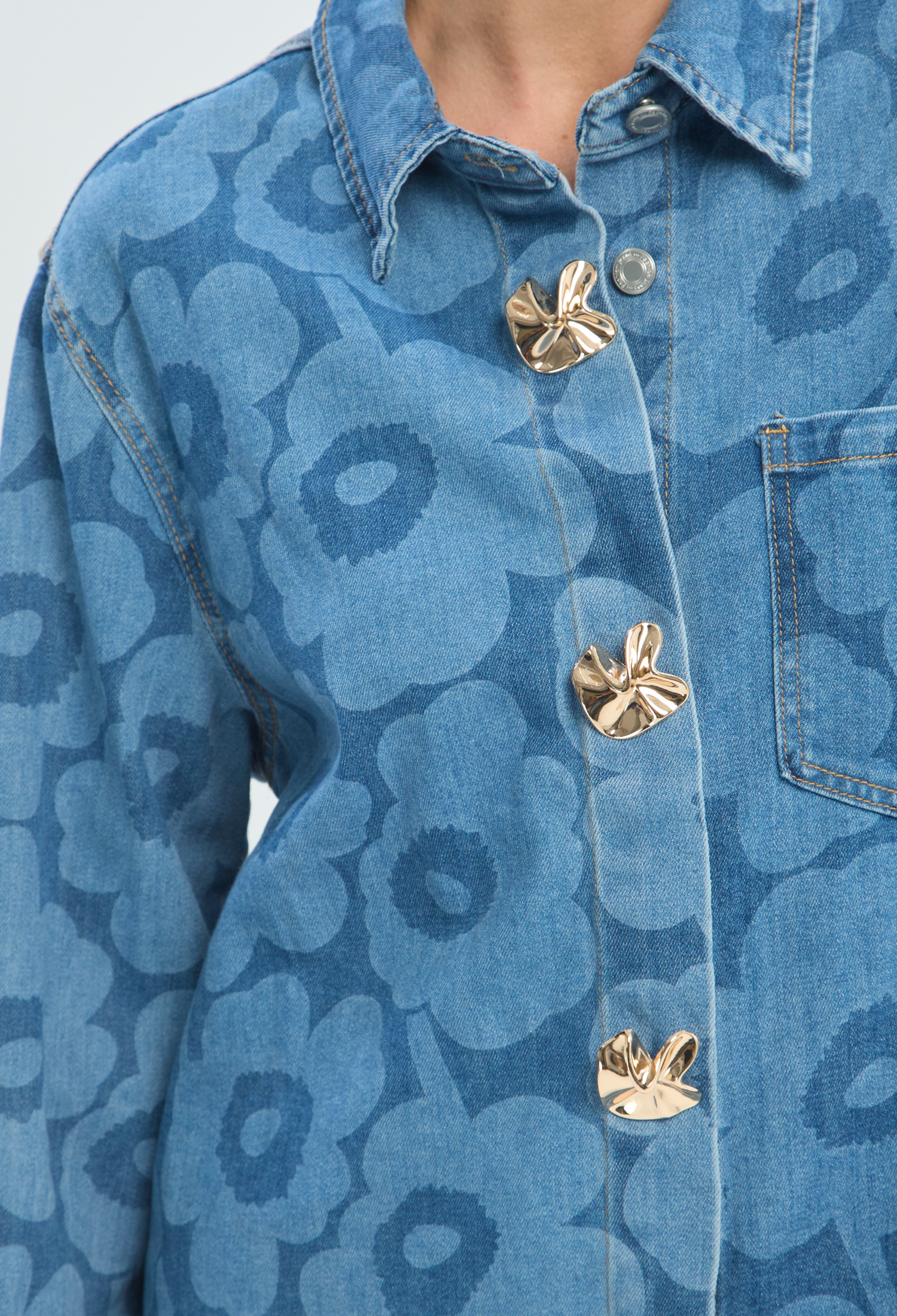 Camisa Manga Larga Azul Bordada BYBLA - vista 4