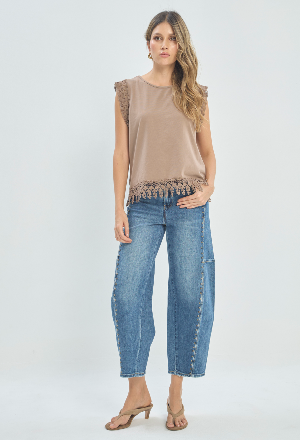 Jean Barrel con Taches Azul Medio BYBLA