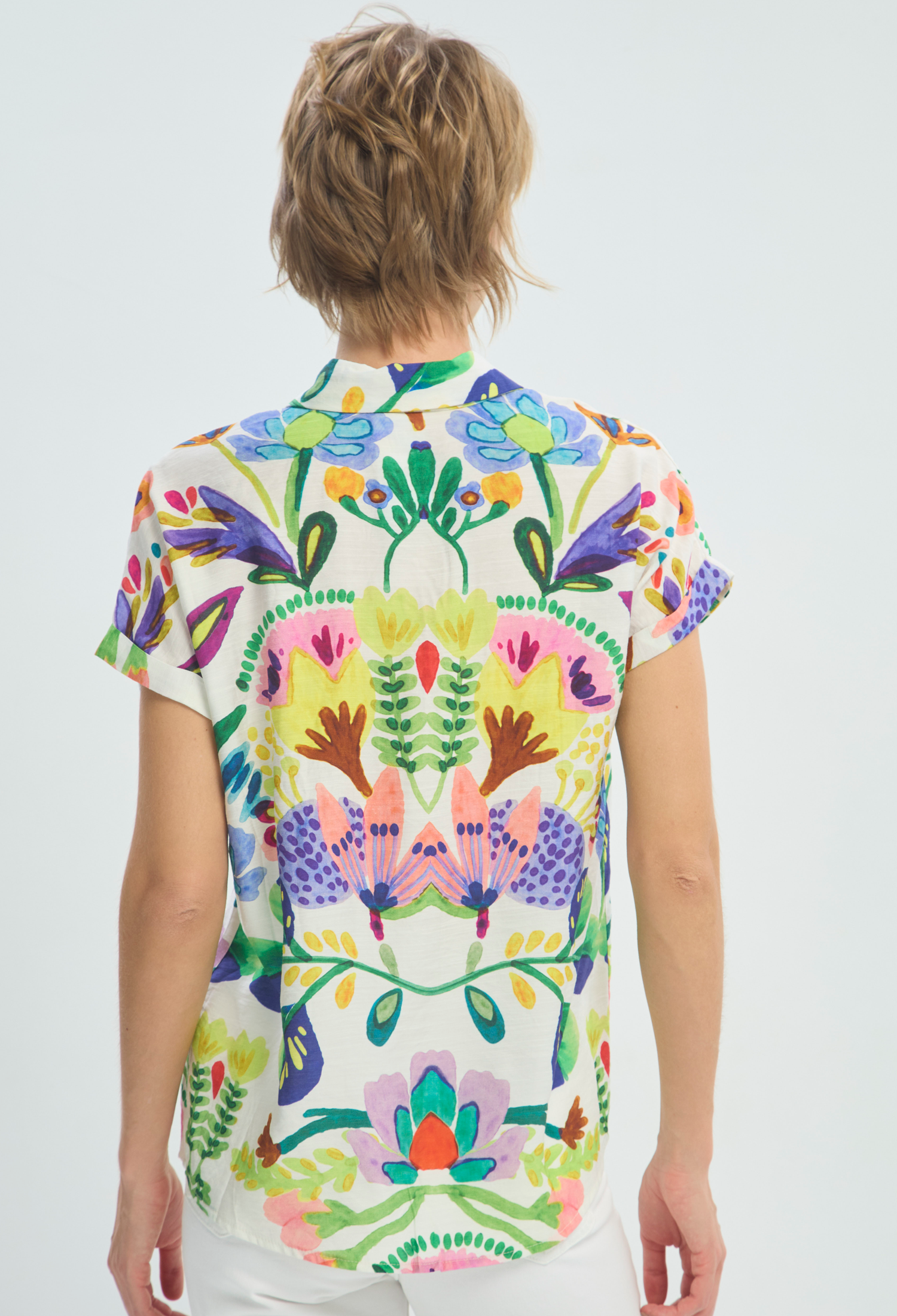 Blusa Manga Corta Estampada Tropical BYBLA - vista 3