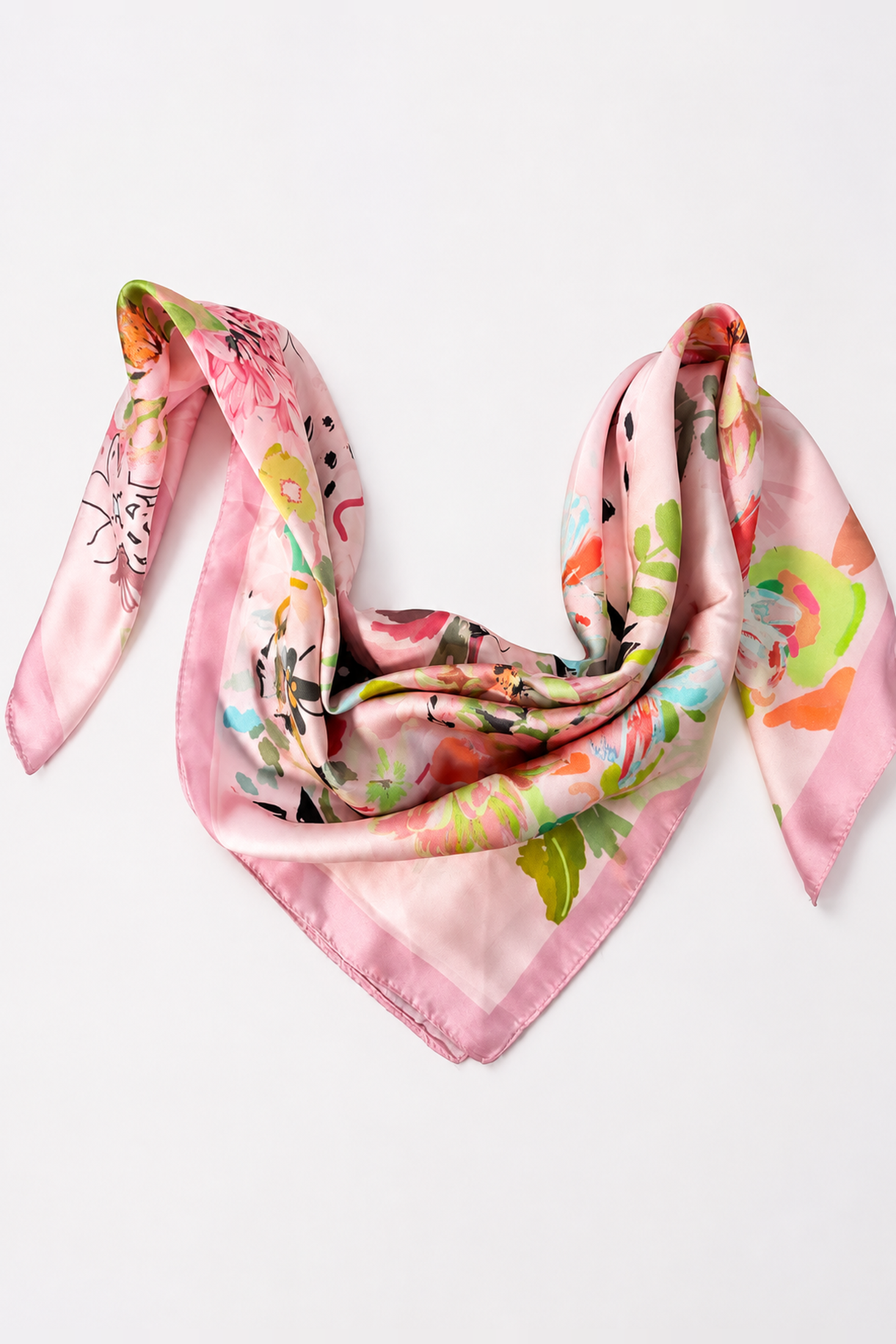 Chalina satinada rosa con flores multicolor en pinceladas
