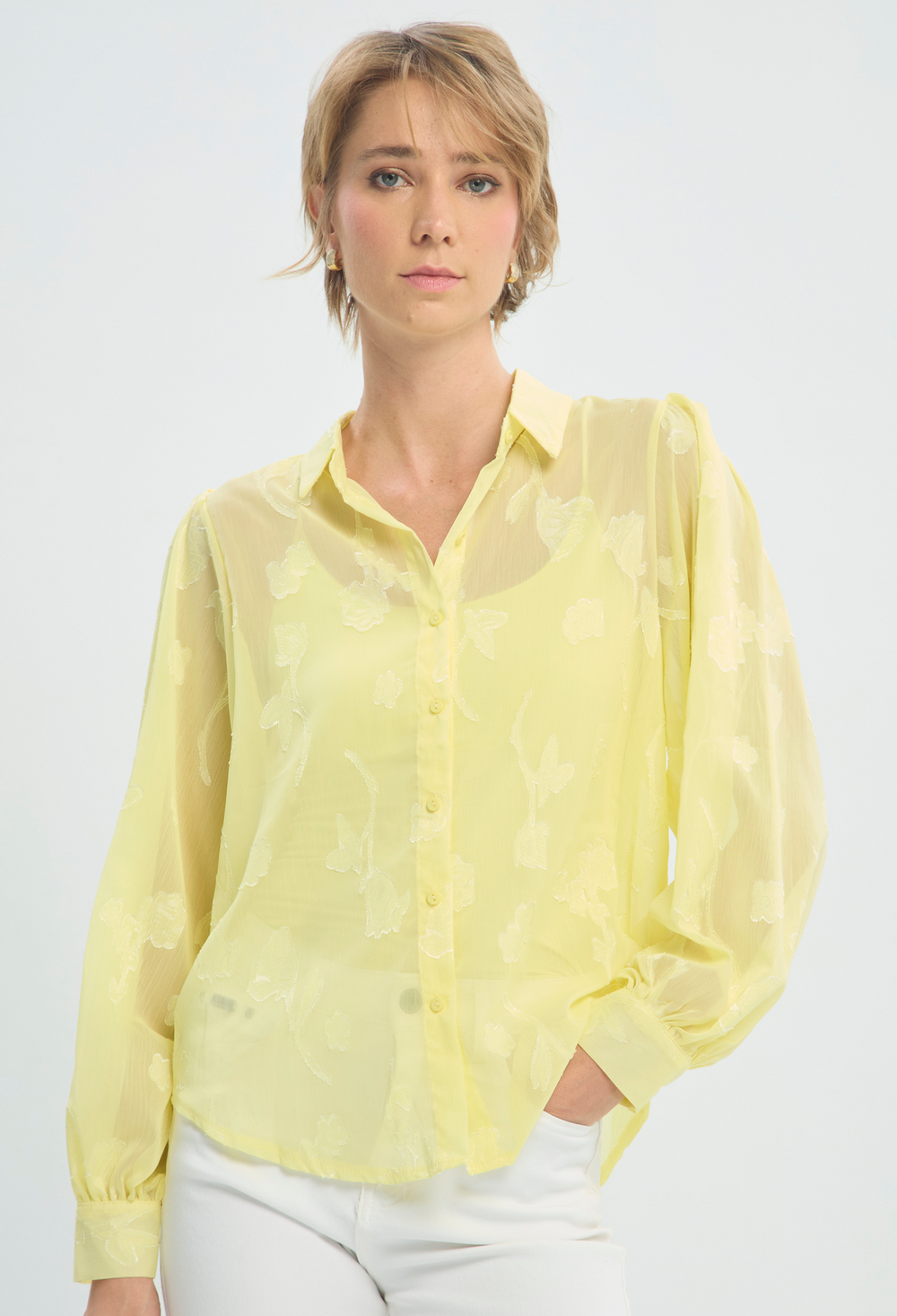 Blusa Manga Larga Amarilla Semitransparente Floral BYBLA