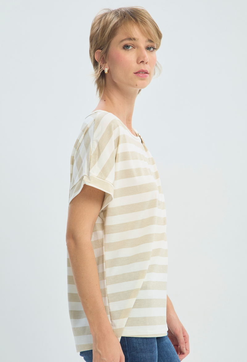 Blusa Manga Corta Beige a Rayas con Broche BYBLA - vista 2